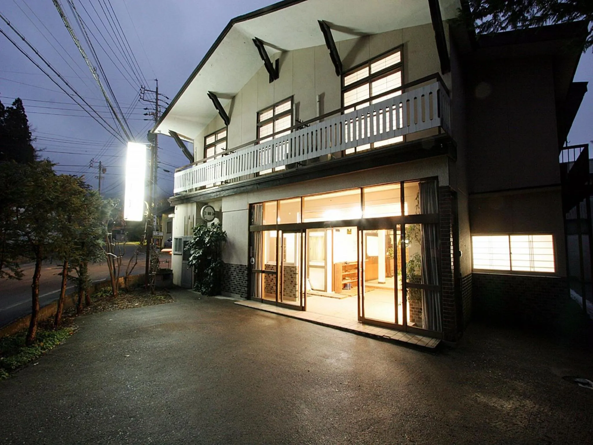 Facade/entrance in Ougiya Ryokan
