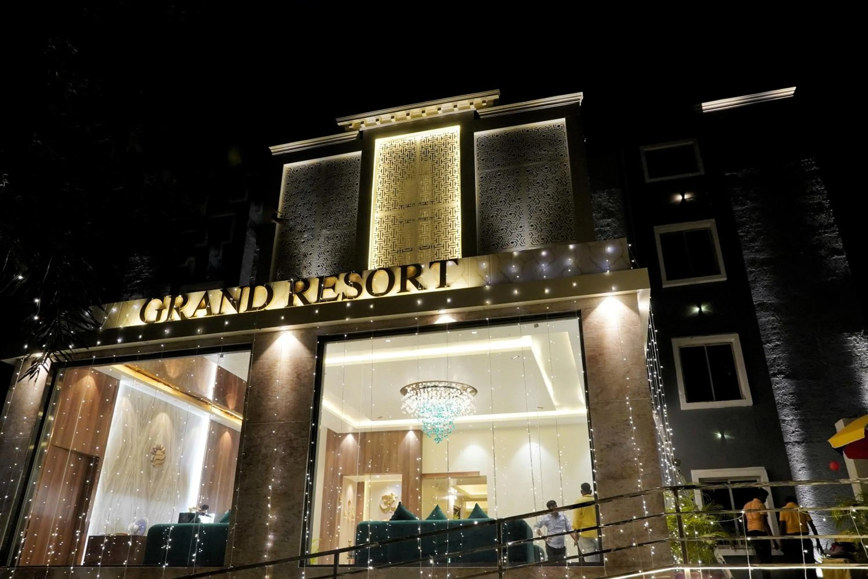 Facade/entrance in Grand Resort