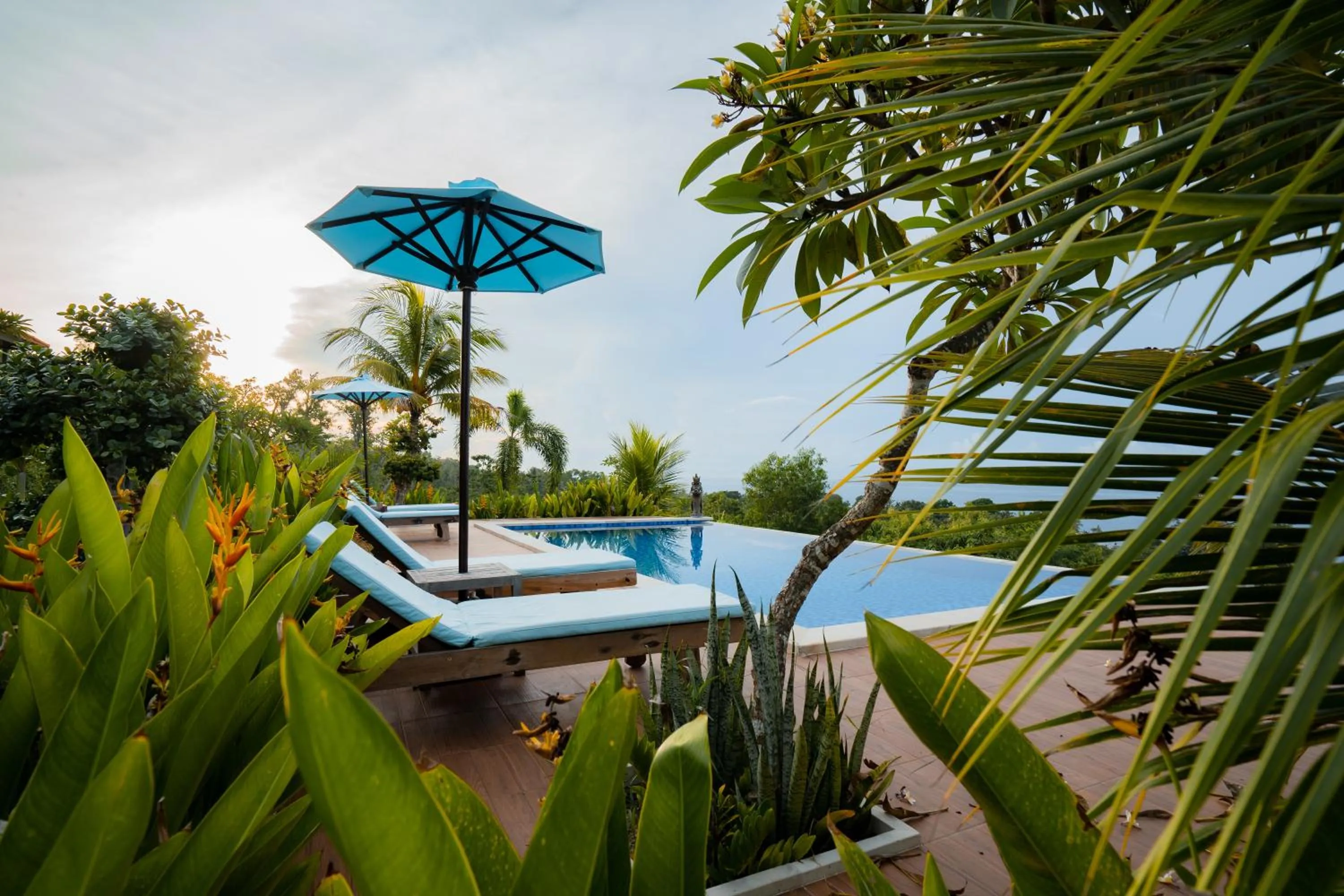 Swimming pool in Gara Gara Sea View