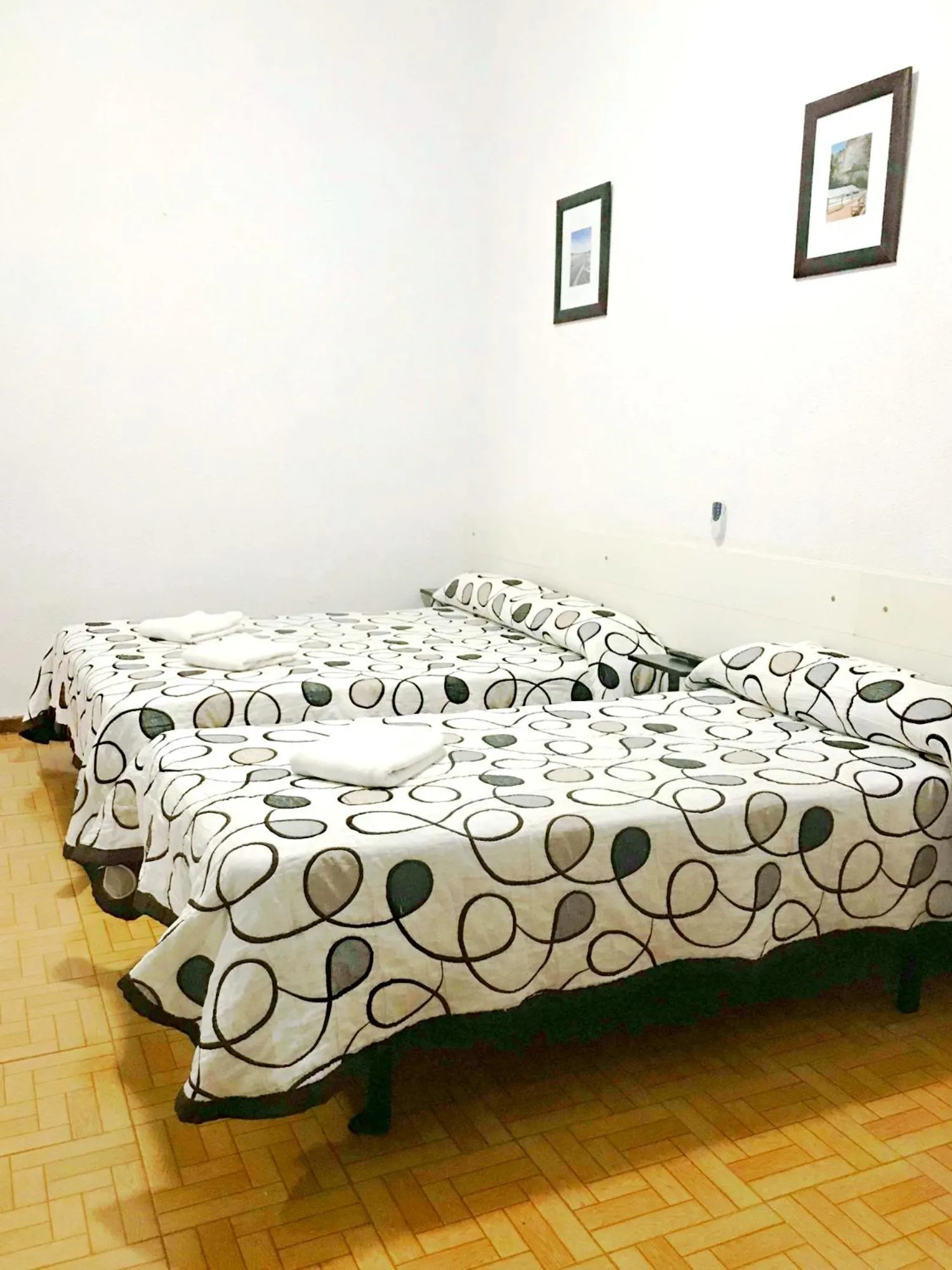 Bed in Hostal Los Arcos