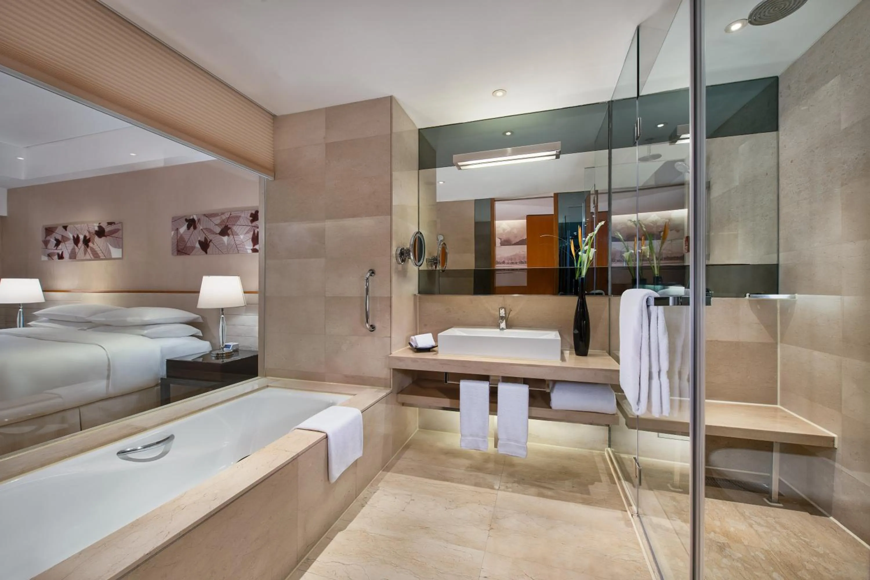 Photo of the whole room, Bed in Crowne Plaza Beijing Sun Palace, an IHG Hotel