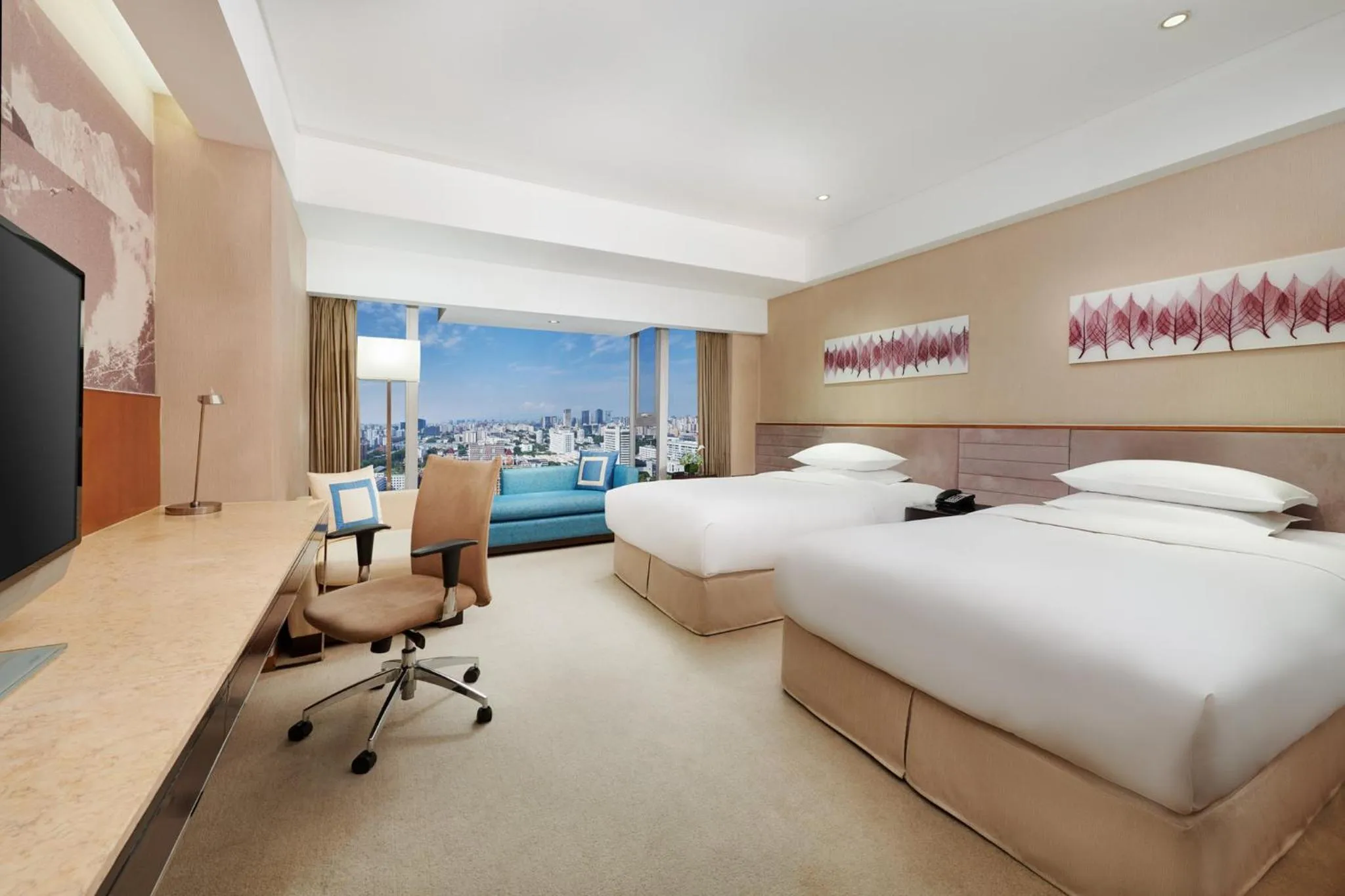 Photo of the whole room, Bed in Crowne Plaza Beijing Sun Palace, an IHG Hotel