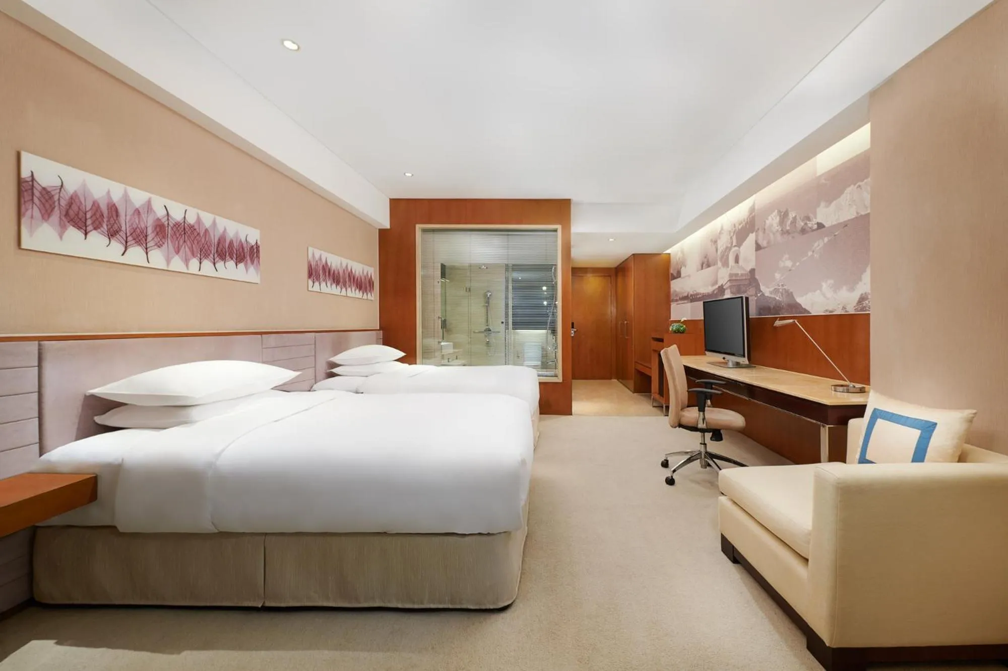 Photo of the whole room, Bed in Crowne Plaza Beijing Sun Palace, an IHG Hotel