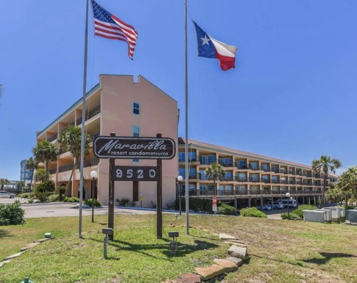 Property building in Gulf View, Flip Flop Oasis GVR06432