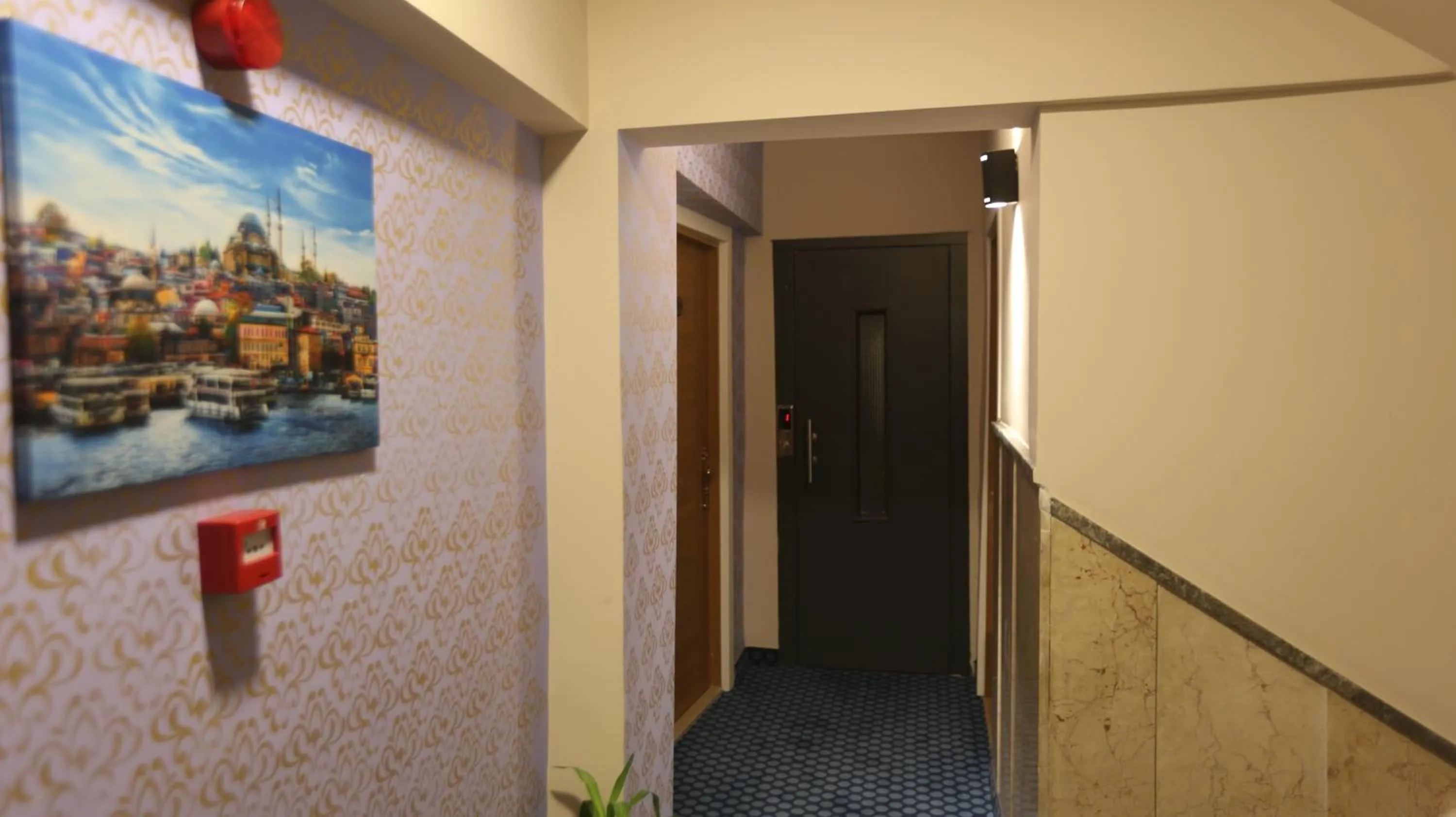 elevator in Ozio İstanbul Hotel
