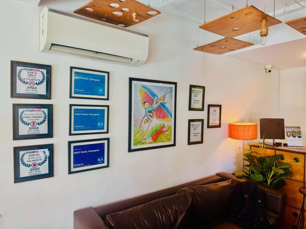 Lounge or bar in HALF Hotel, Calangute