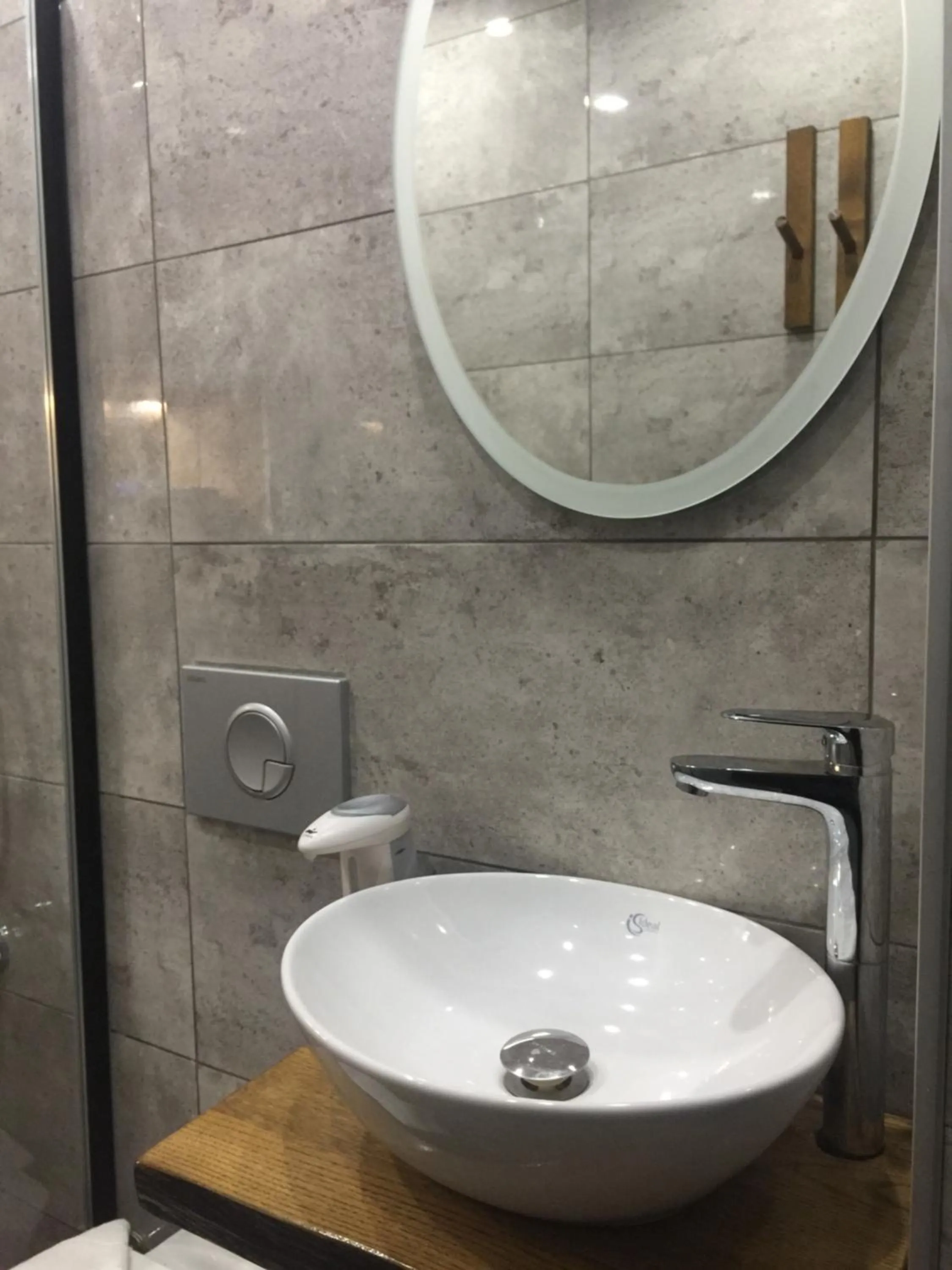 Bathroom in Valeria House