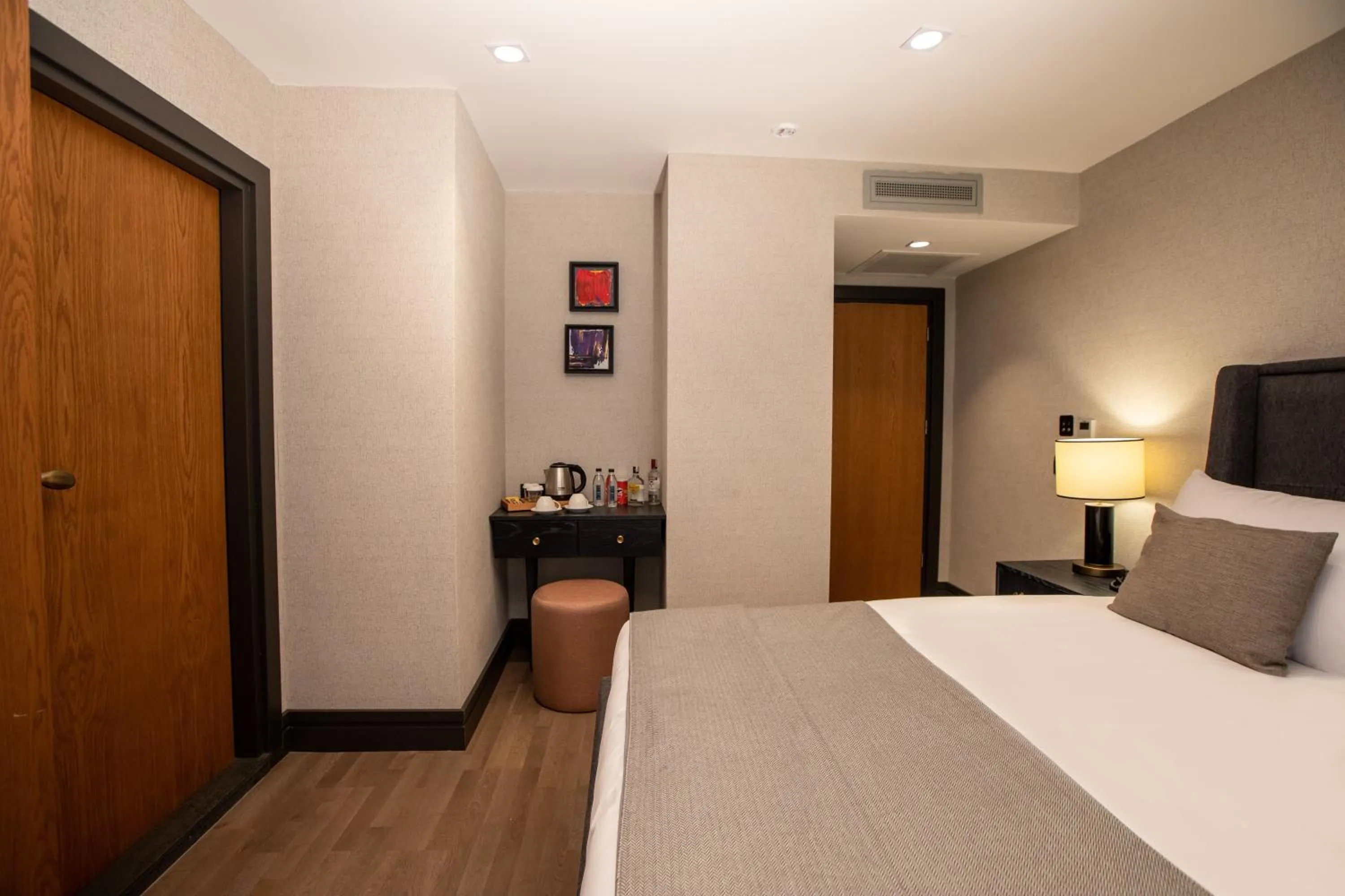 Bed in Root Hotel Karaköy Bosphorus