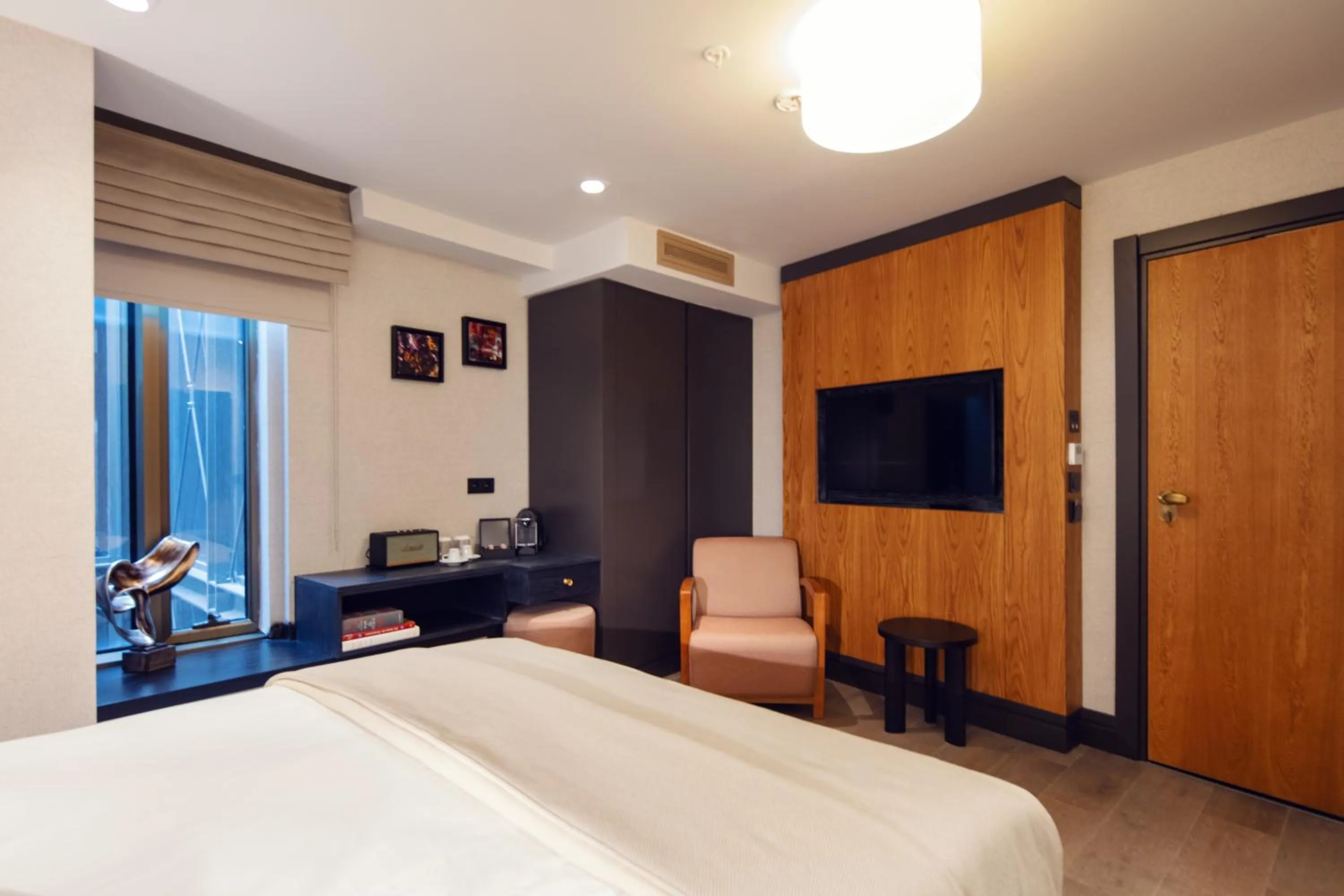 TV and multimedia, Bed in Root Karaköy