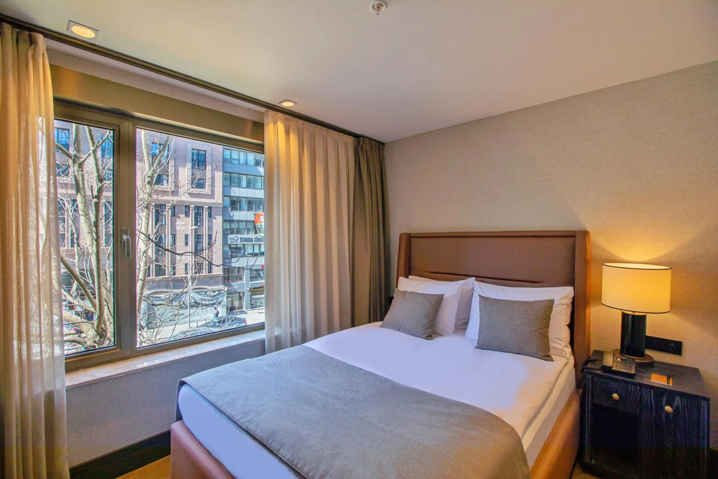 Photo of the whole room, Bed in Root Karaköy