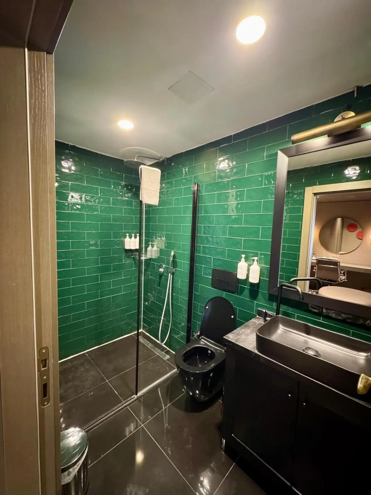 Bathroom in Root Karaköy