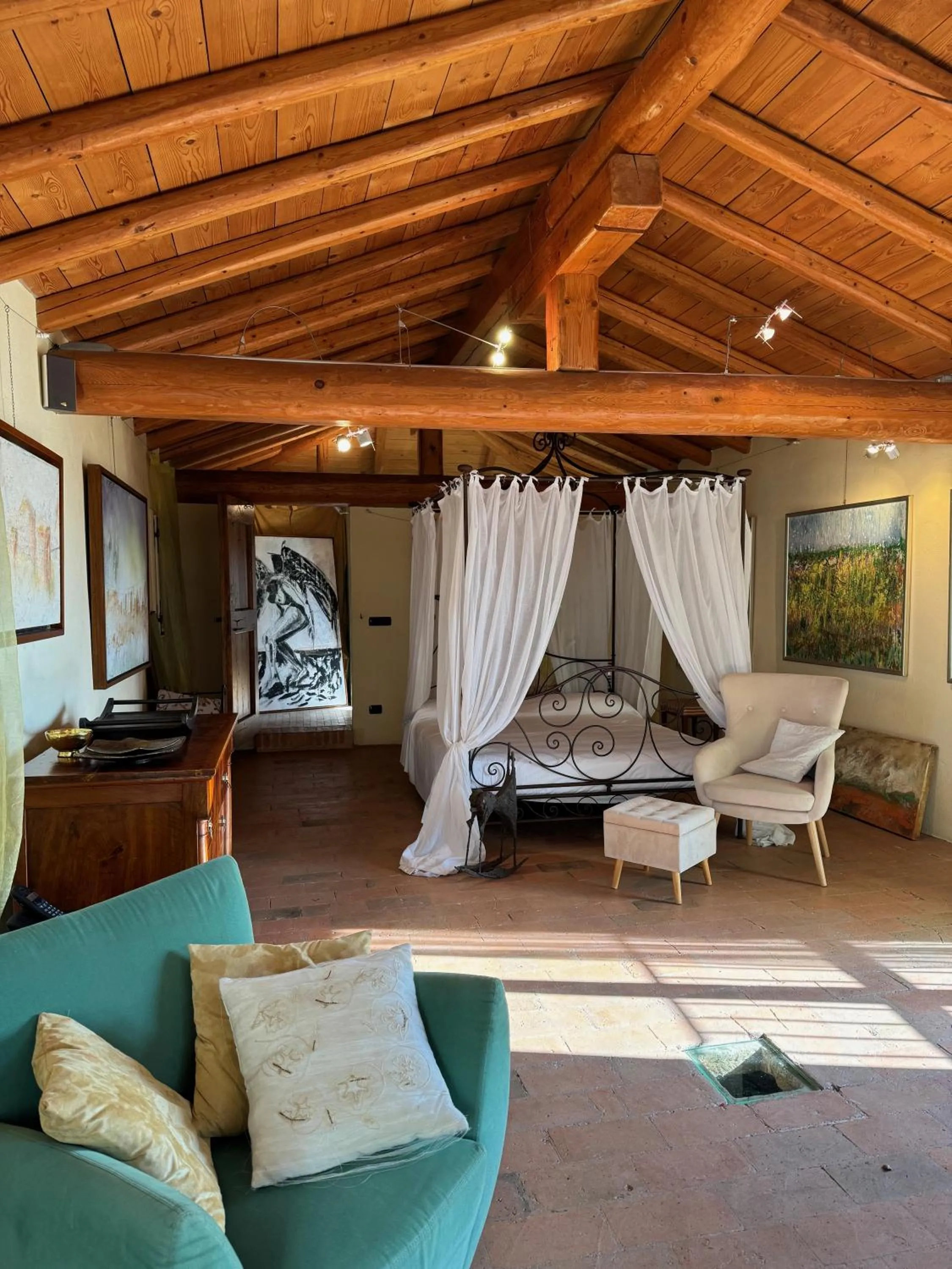 Photo of the whole room in Palazzo delle Biscie - Old Tower & Village