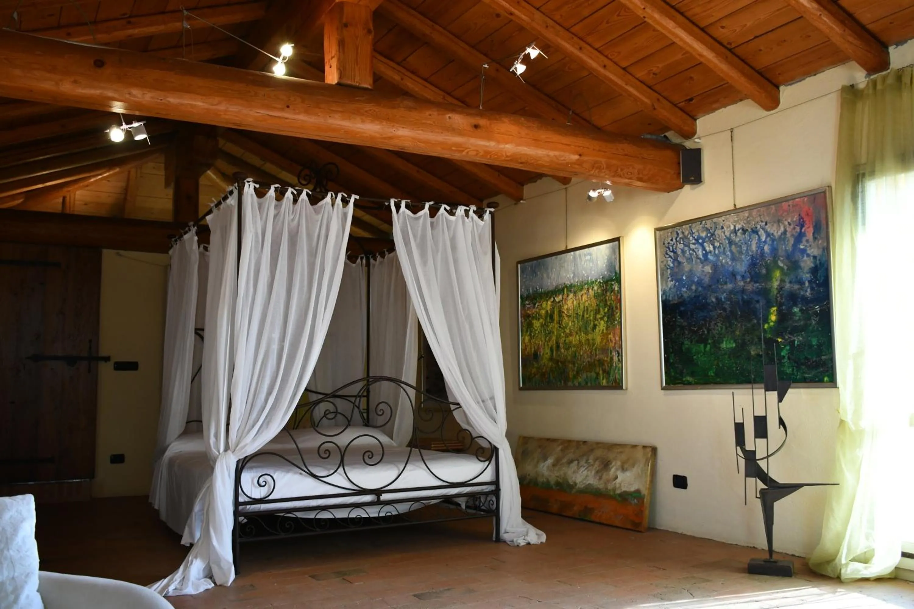 Photo of the whole room, Bed in Palazzo delle Biscie - Old Tower & Village