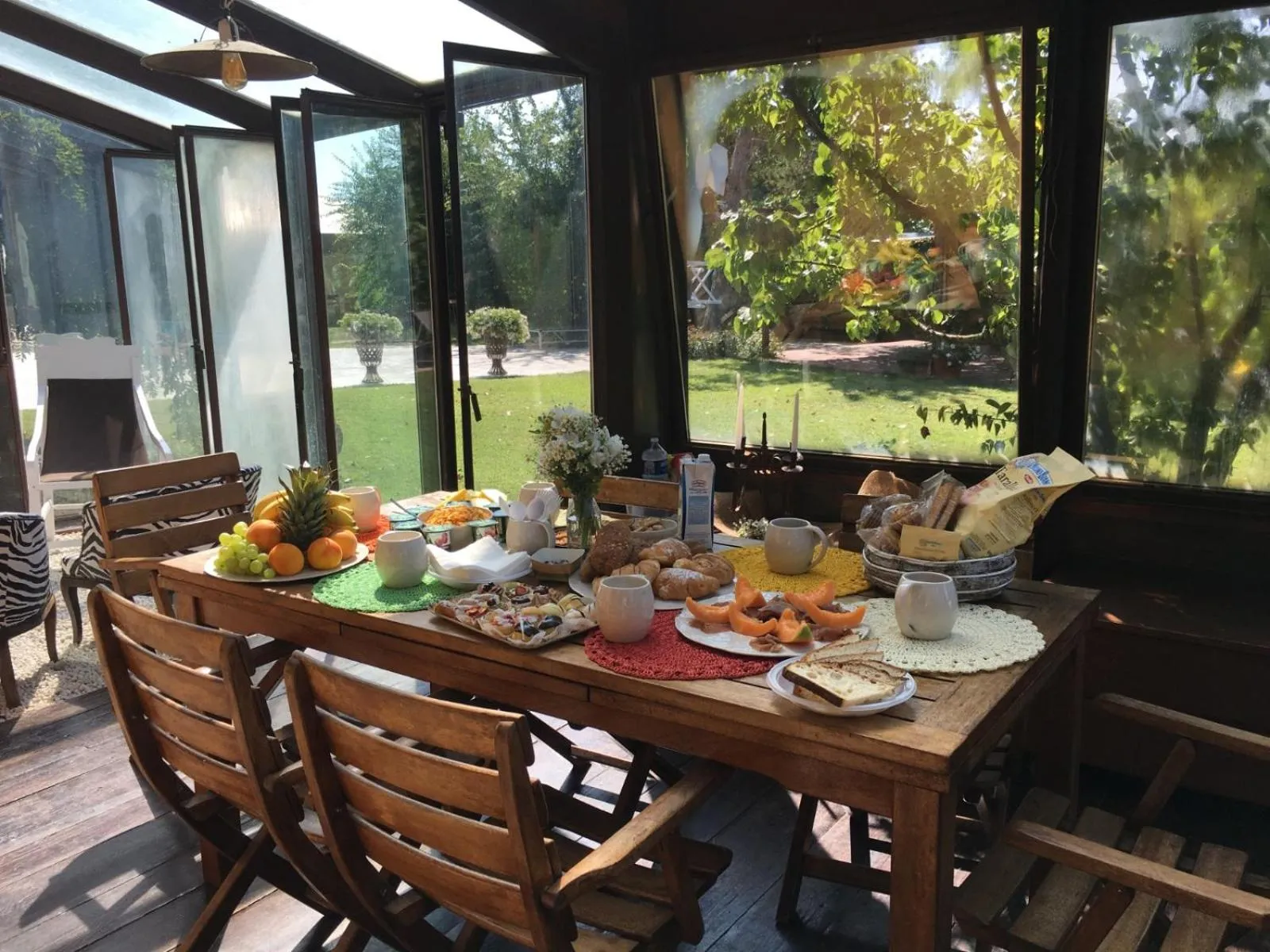 Food and drinks in Palazzo delle Biscie - Old Tower & Village