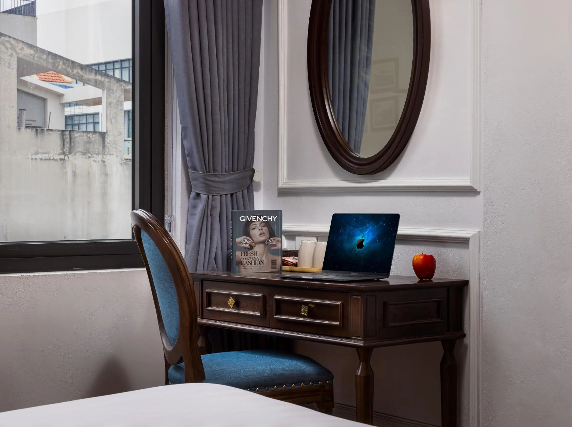 Bedroom, Bed in Paddy Hotel