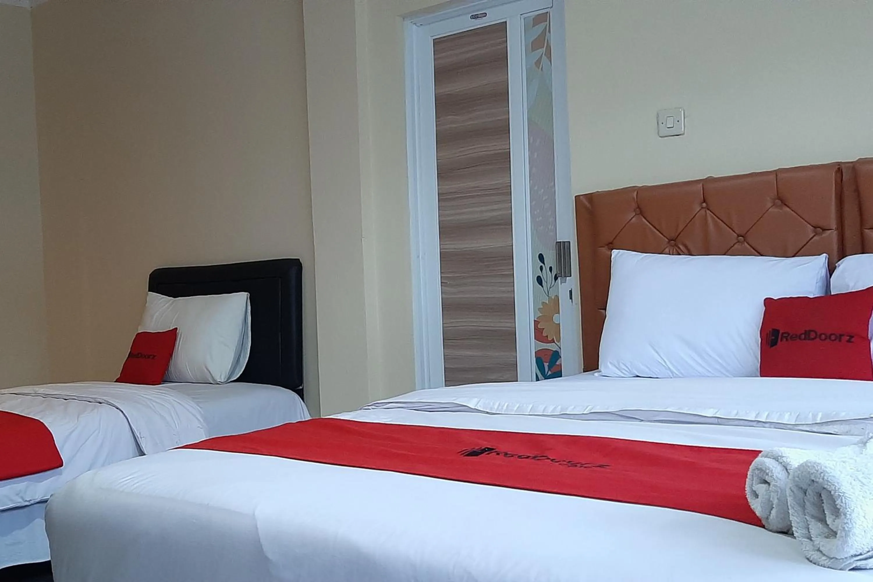 Bed in RedDoorz At Hotel Pakem Sari Kaliurang