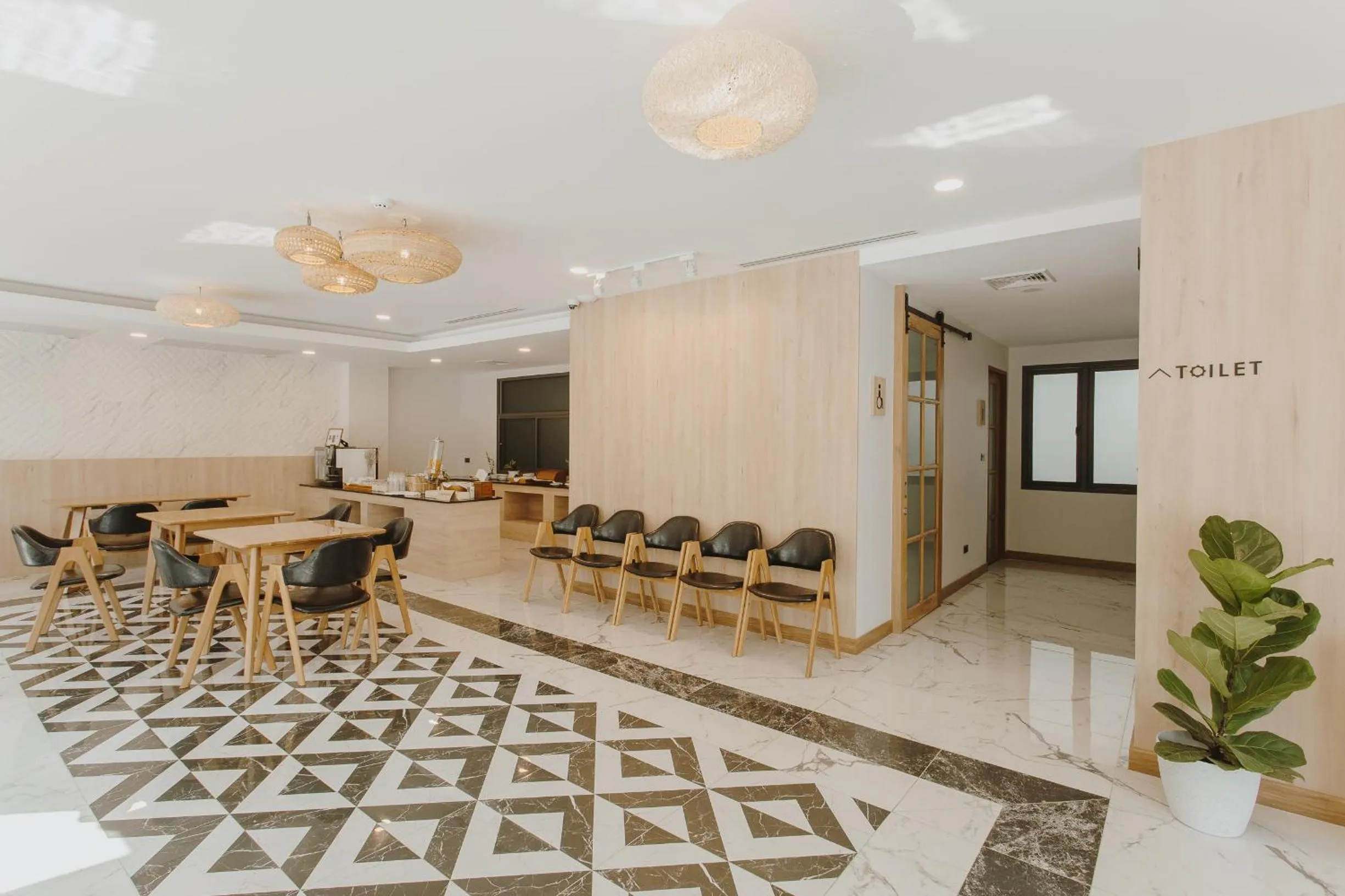 Restaurant/places to eat in Poodson Hotel Chiangmai