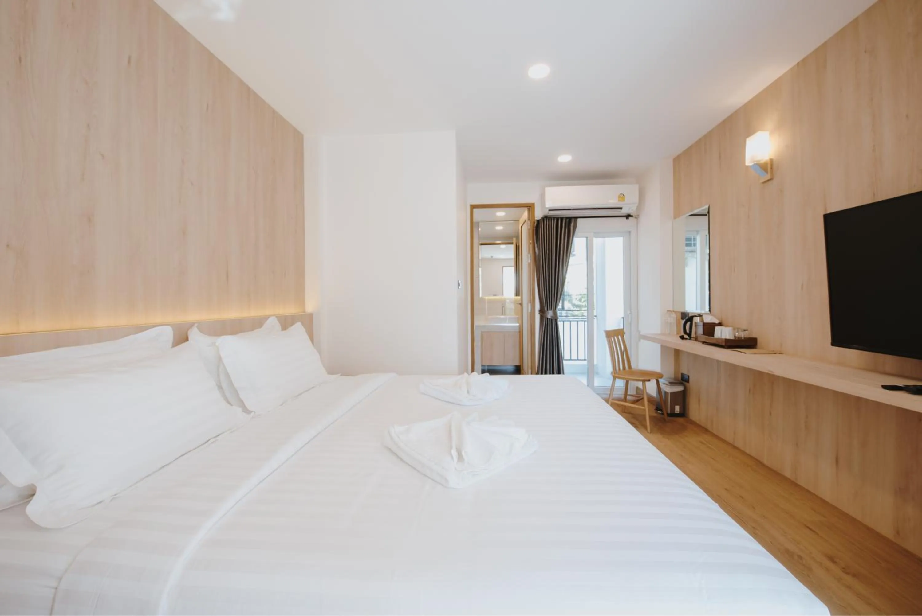 Bedroom, Bed in Poodson Hotel Chiangmai