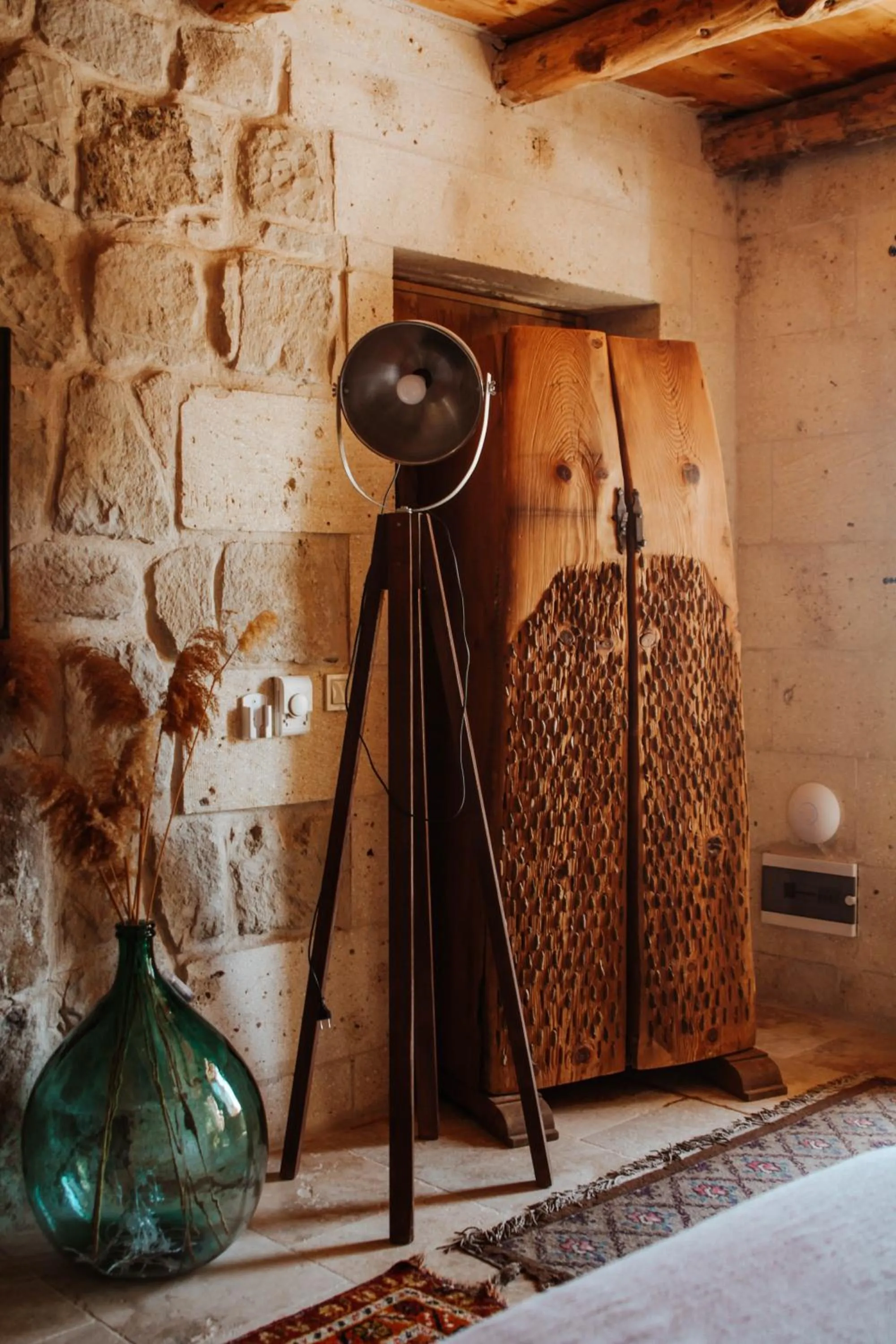 Bed in Doda Artisanal Cave Hotel 14 Plus