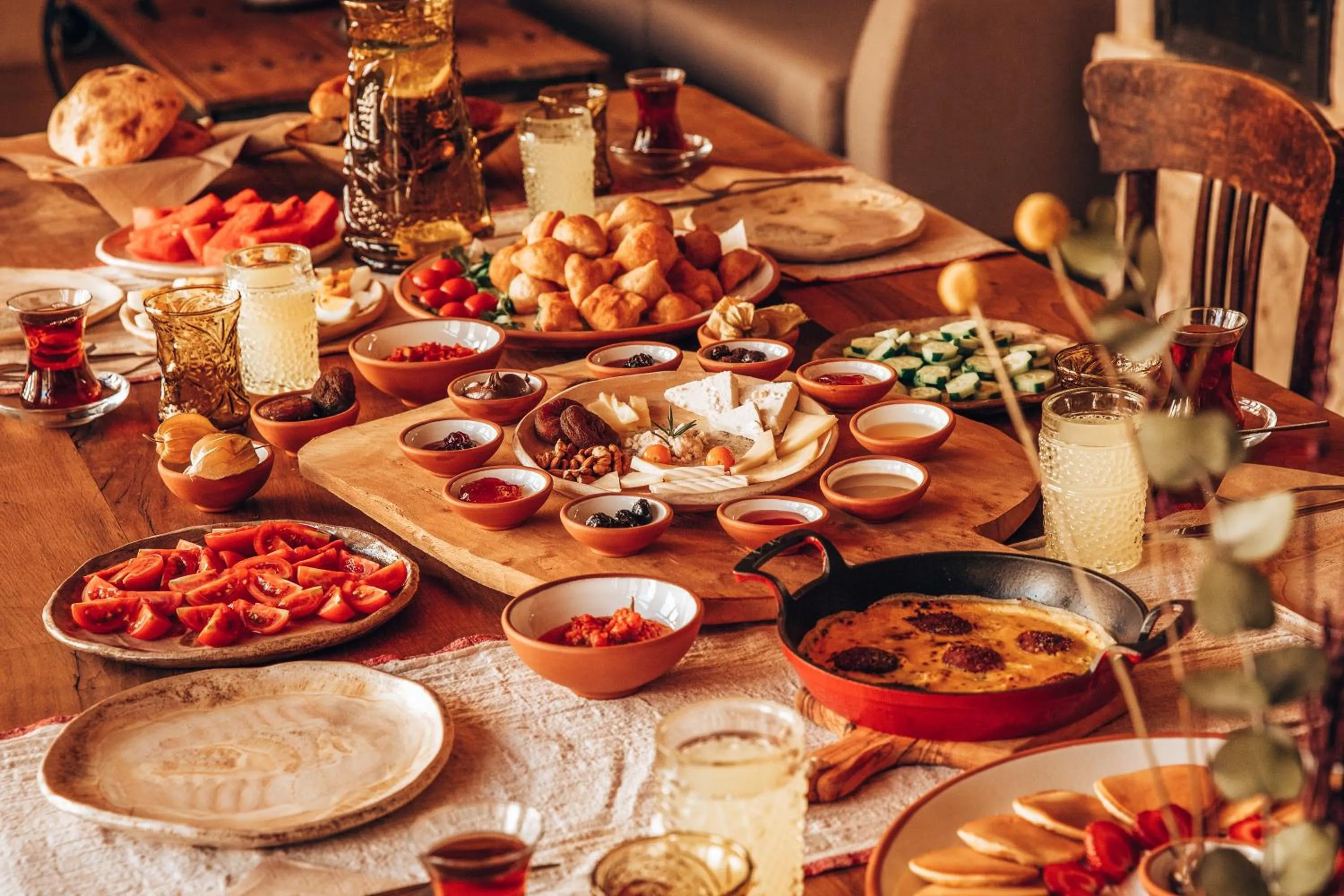 Restaurant/places to eat in Doda Artisanal Cave Hotel 14 Plus