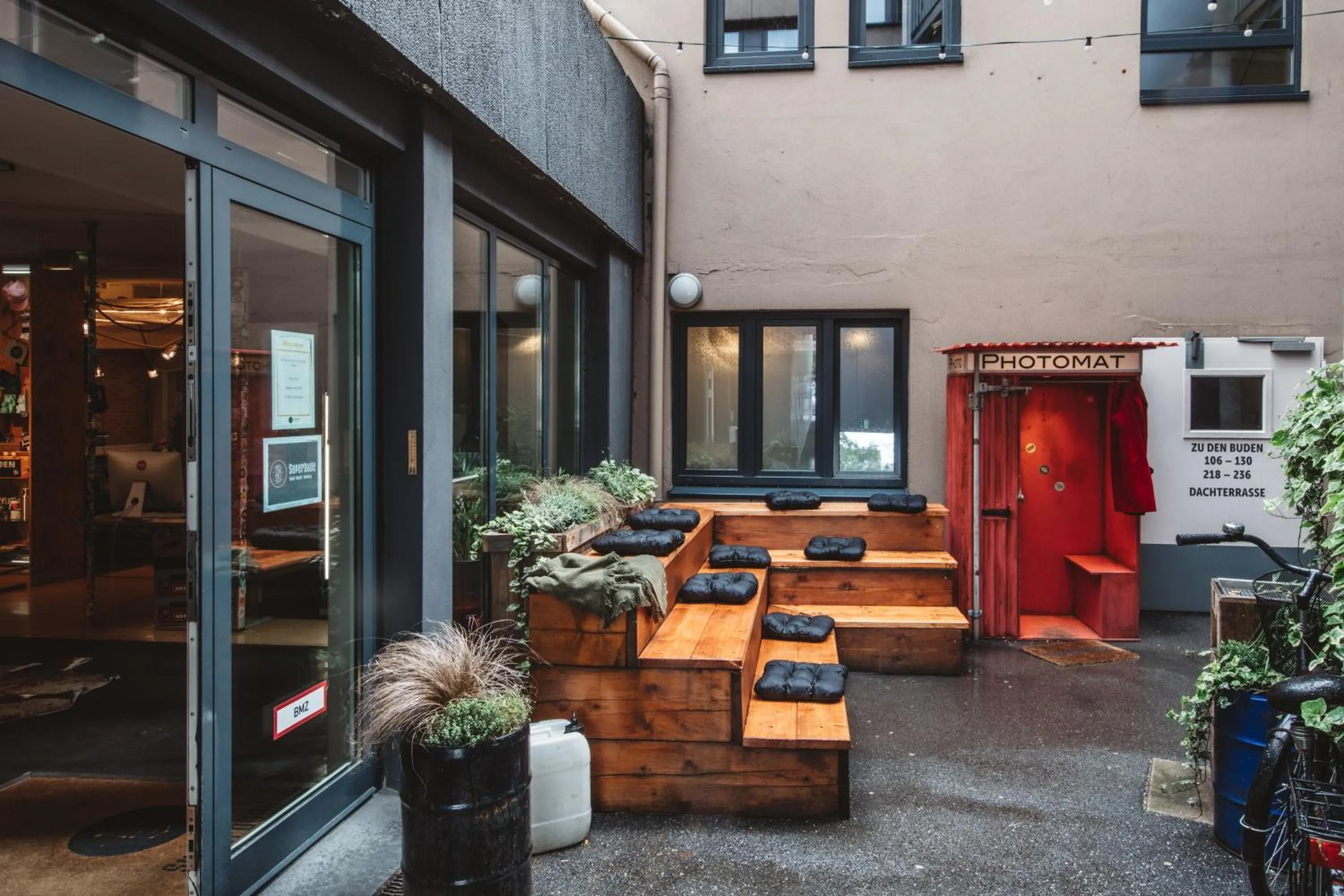 Patio in Superbude Hamburg St Georg