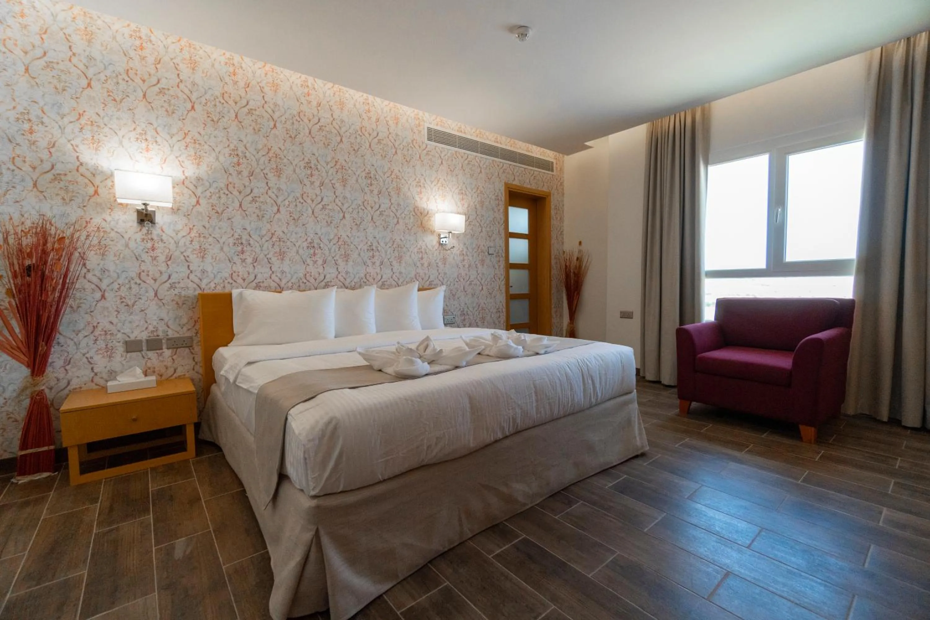 Bedroom, Bed in Sama Muscat Hotel