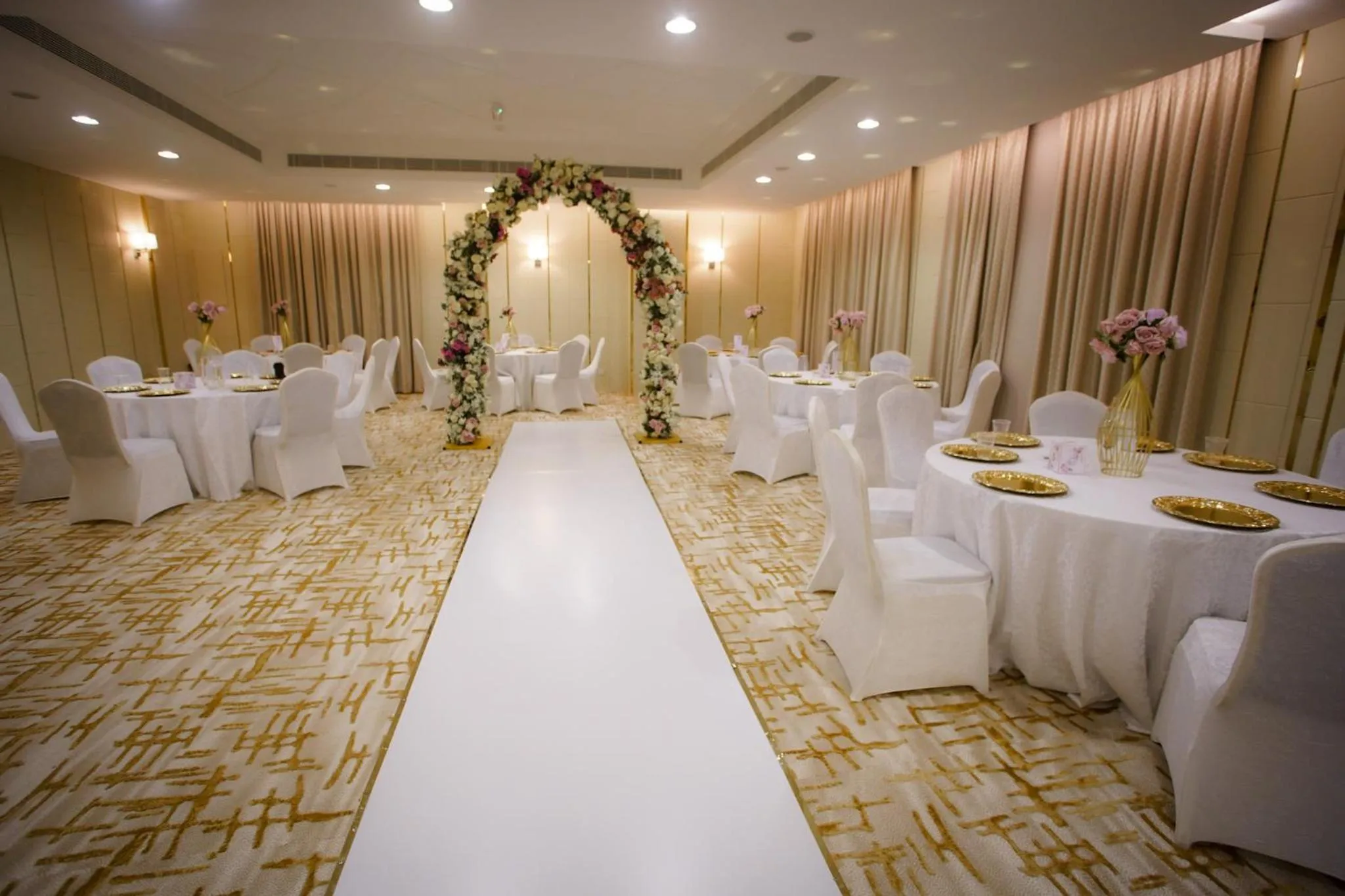 wedding in Sama Muscat Hotel