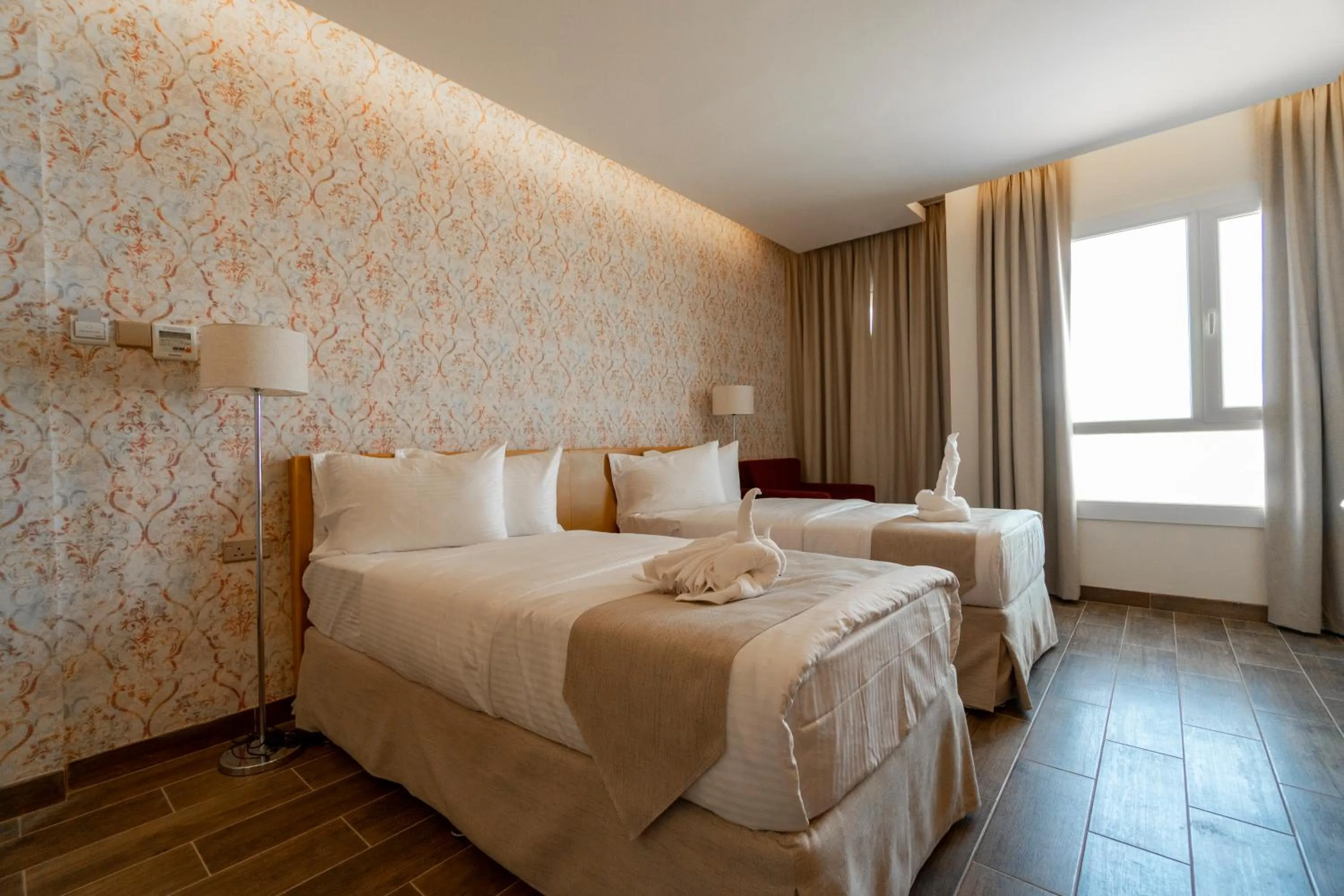 Bedroom, Bed in Sama Muscat Hotel