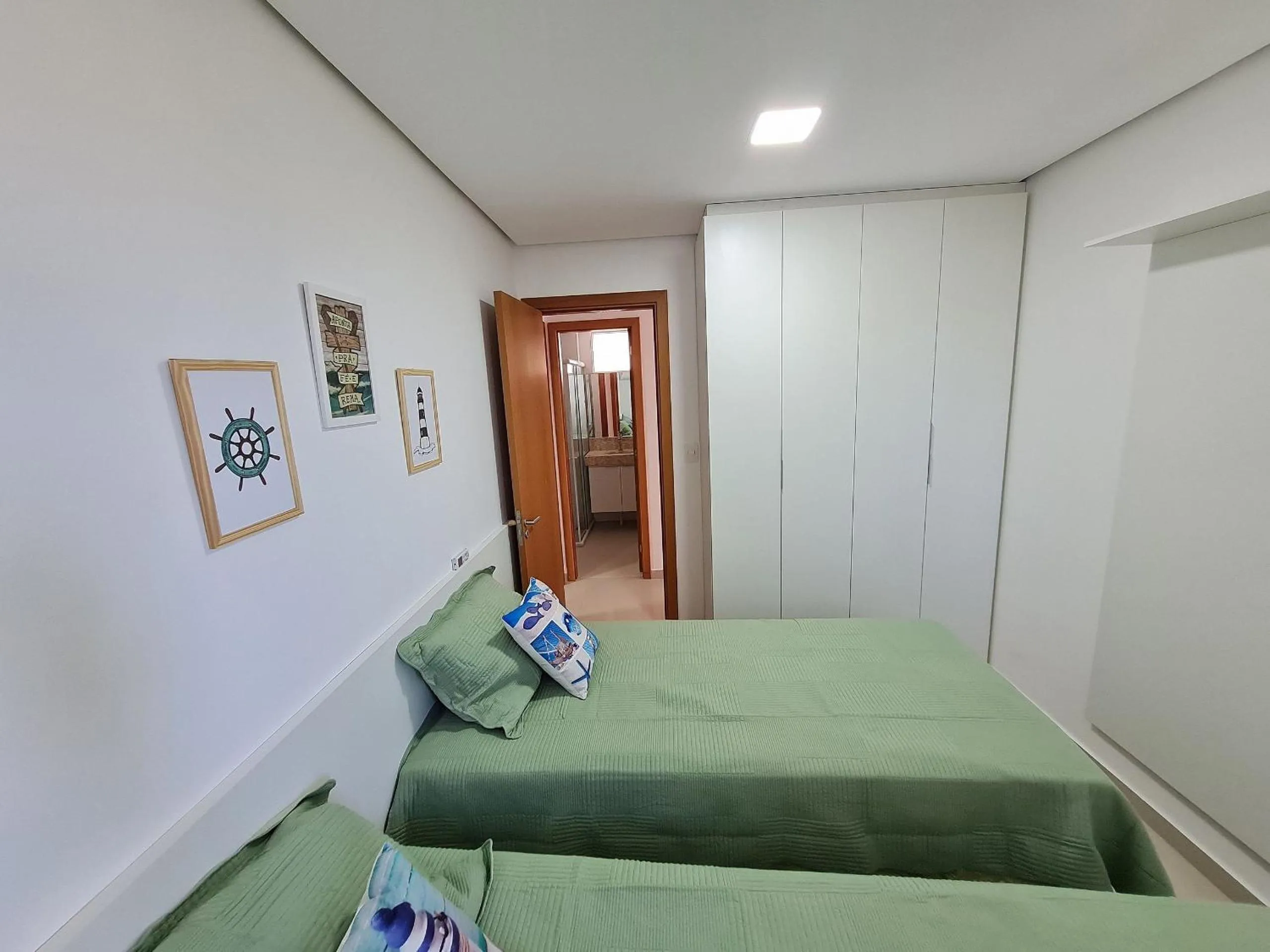 Bedroom, Bed in Atlântico Norte