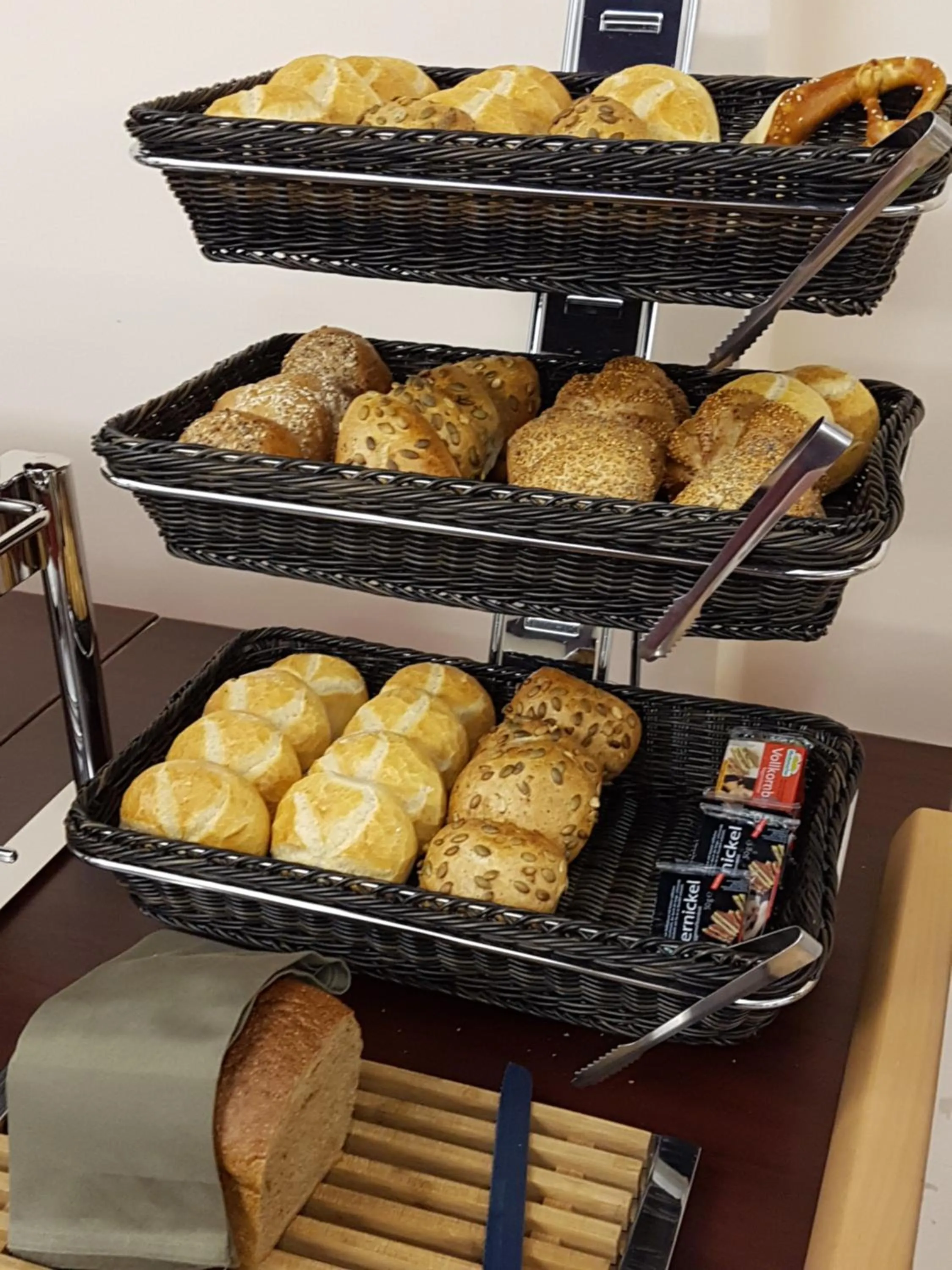 Buffet breakfast in Hotel Drei Morgen