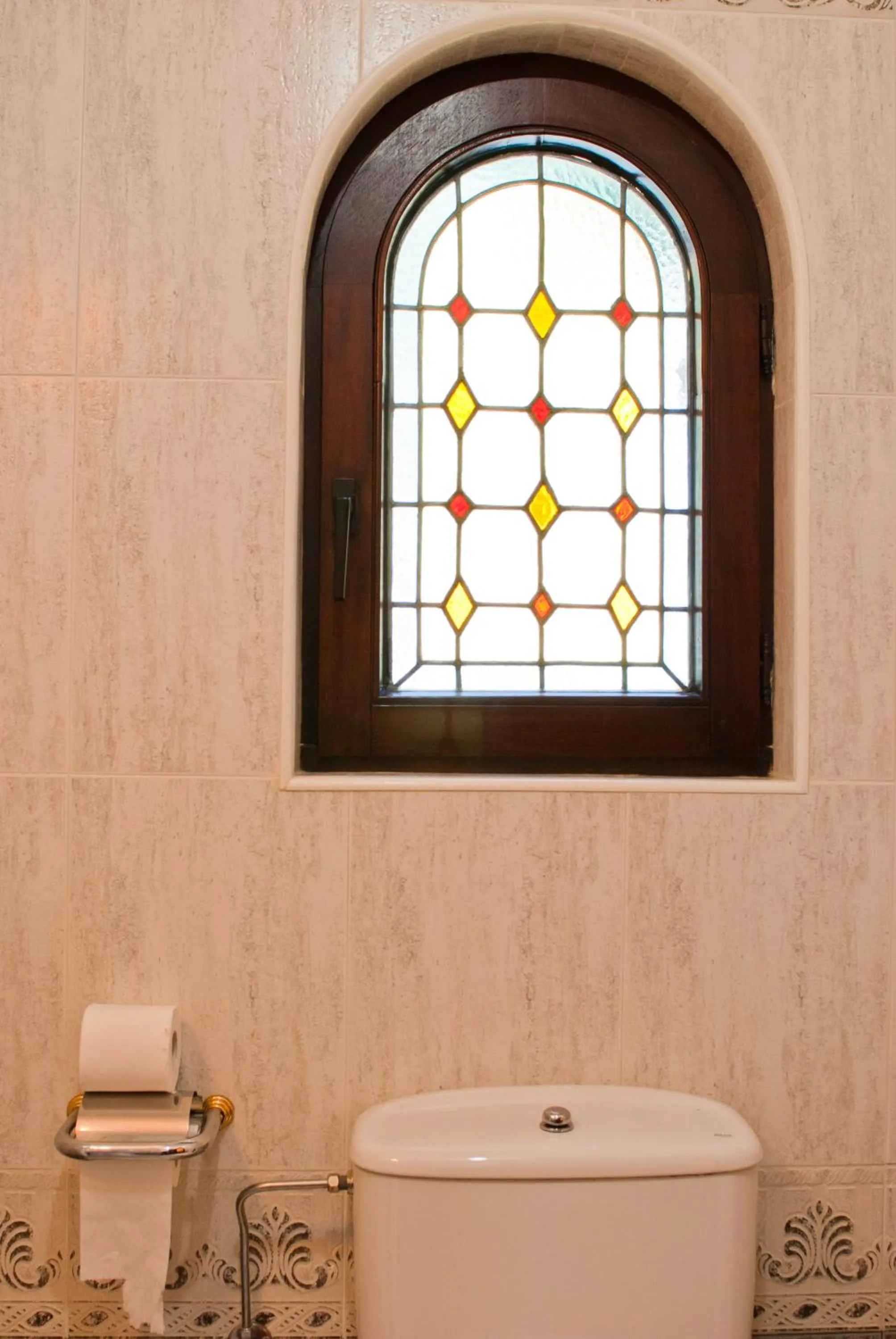 Toilet in Haras Aritza