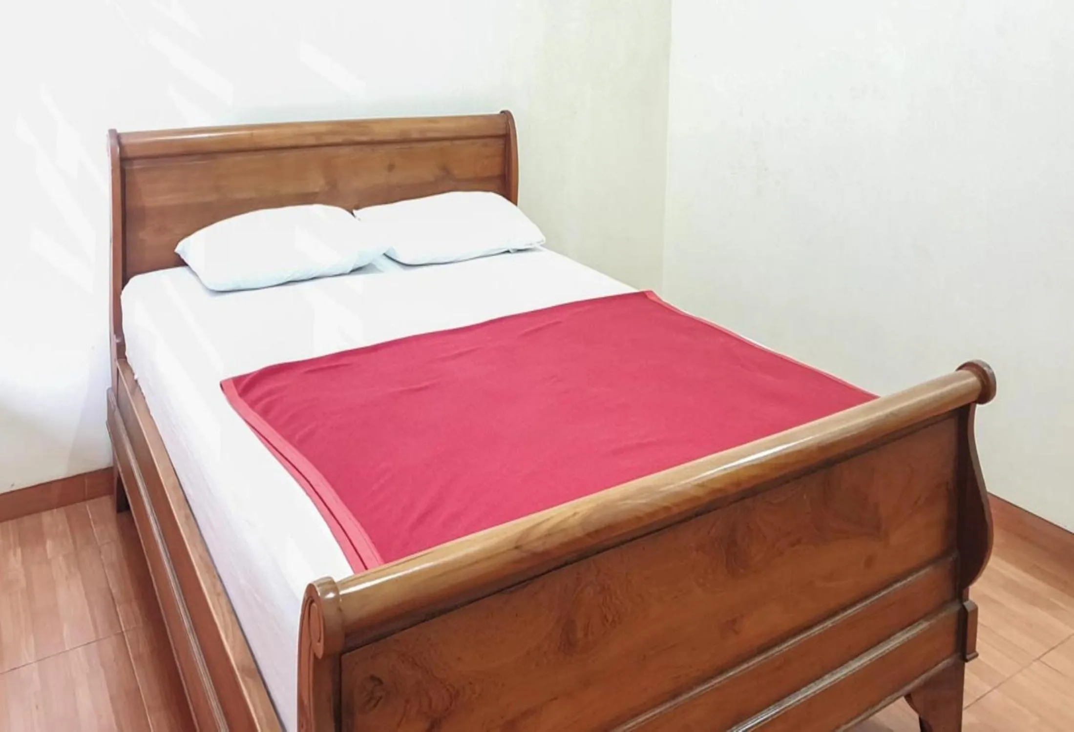 Bed in Hotel Mataram Cipanas Syariah Mitra RedDoorz