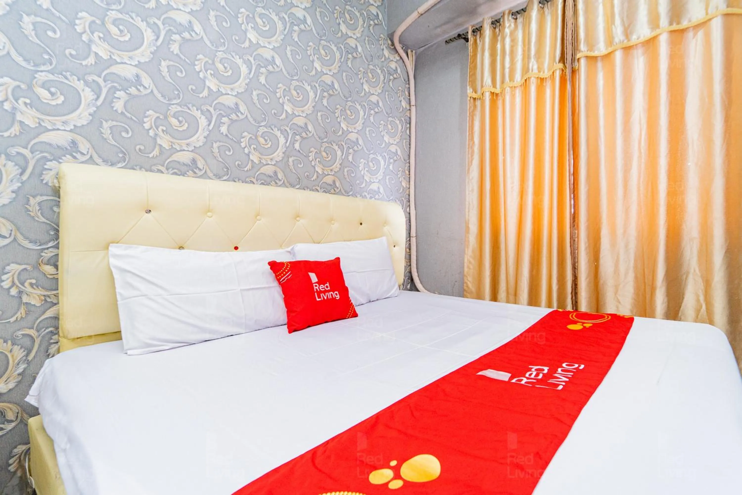 Bedroom, Bed in Apartemen City Park - Rendy Room Tower H18