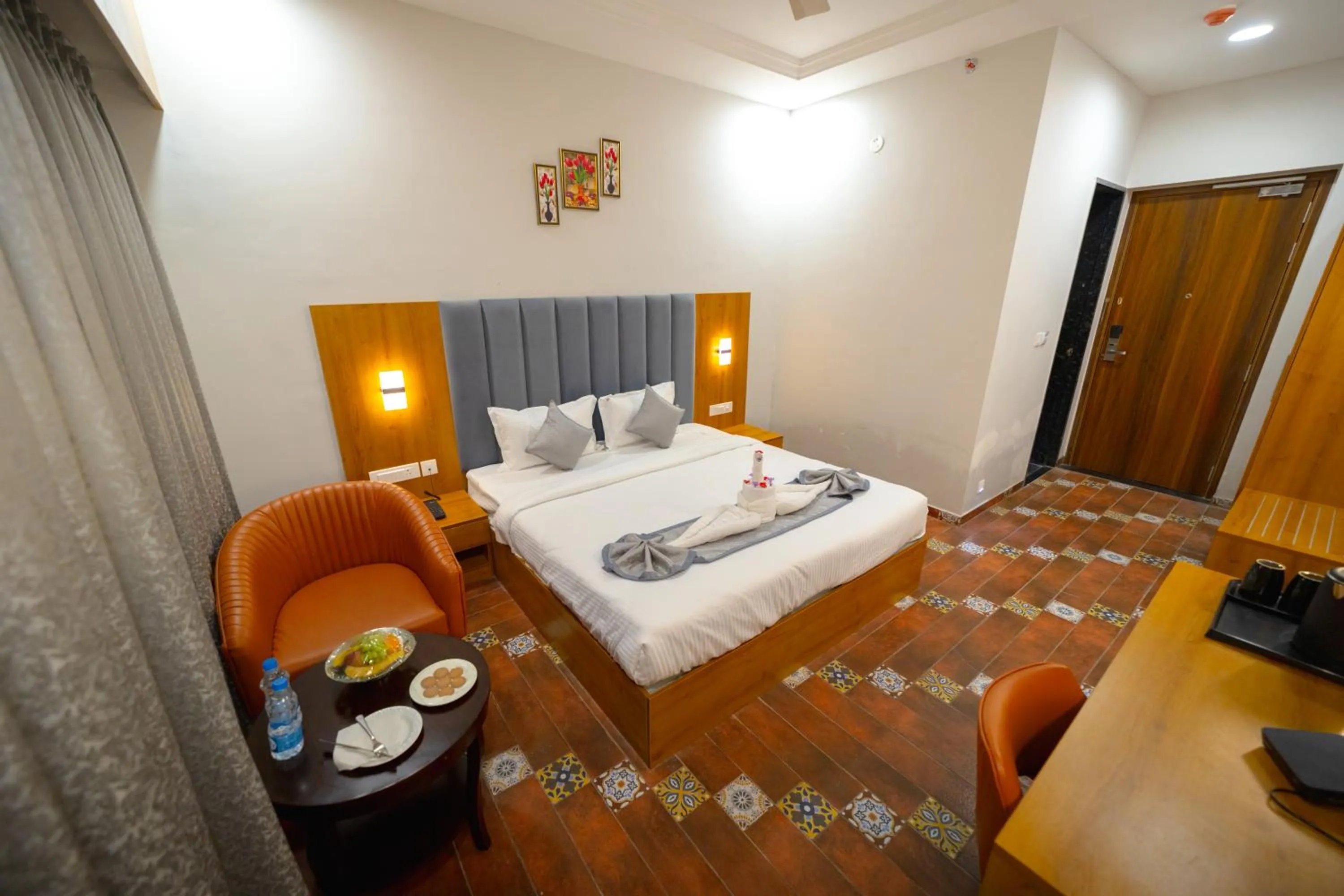 Bed in Gold Nest Rubystone Heritage