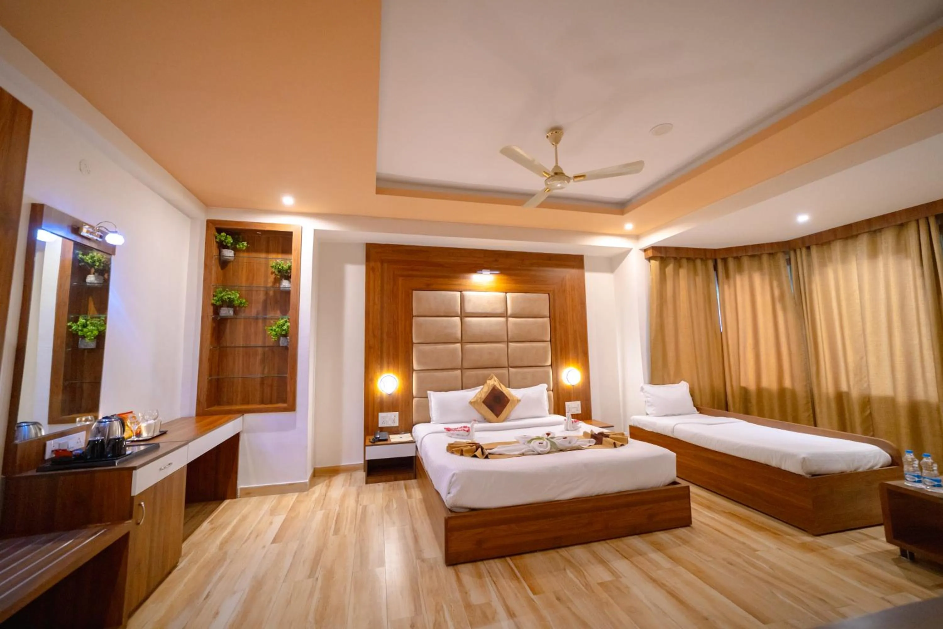 Photo of the whole room, Bed in Gold Nest Rubystone Heritage