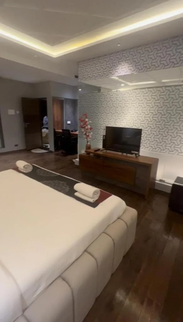 Bedroom in HOTEL FRIDAY INN