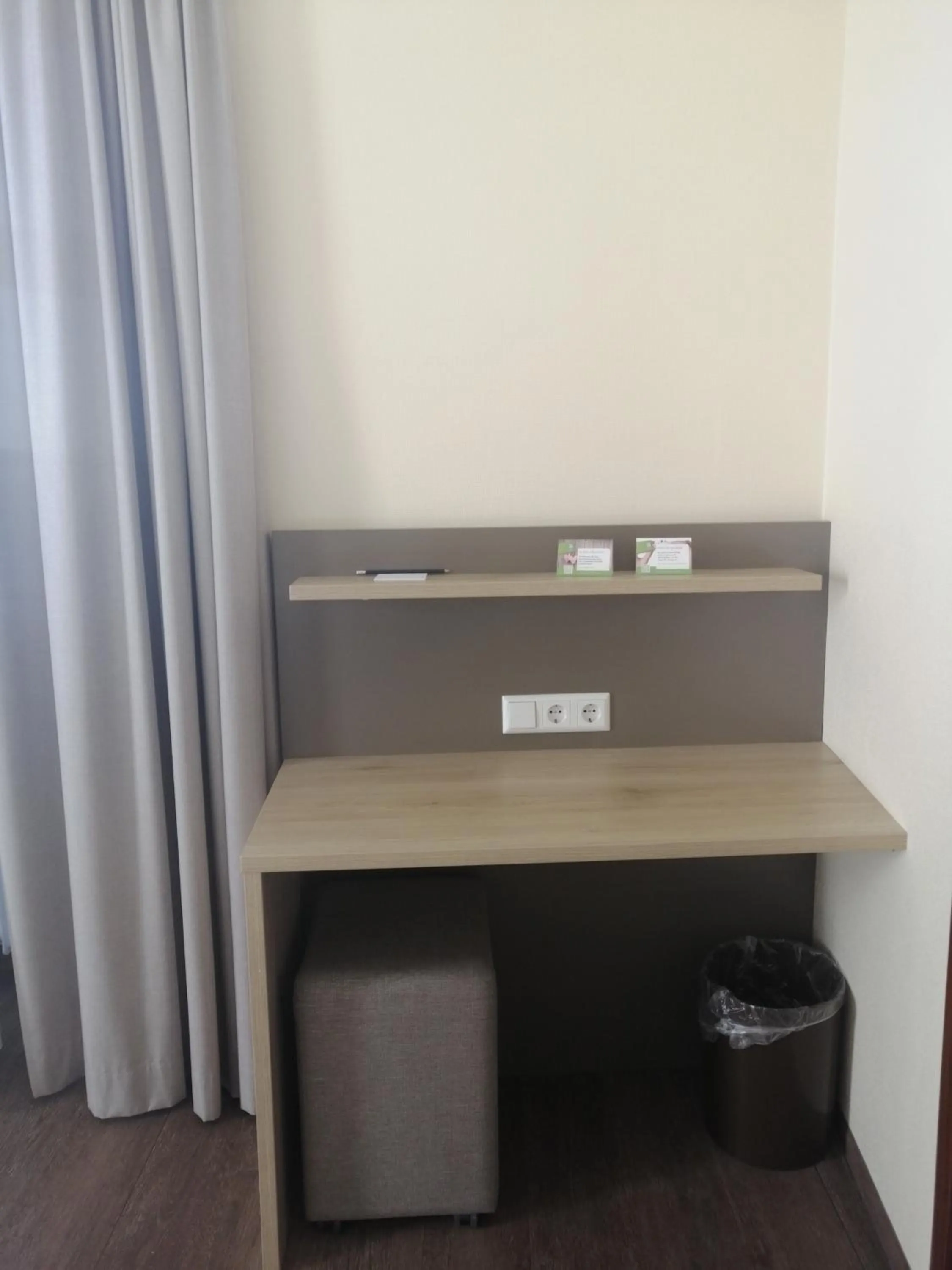 hair dresser in Flair Hotel zum Schiff