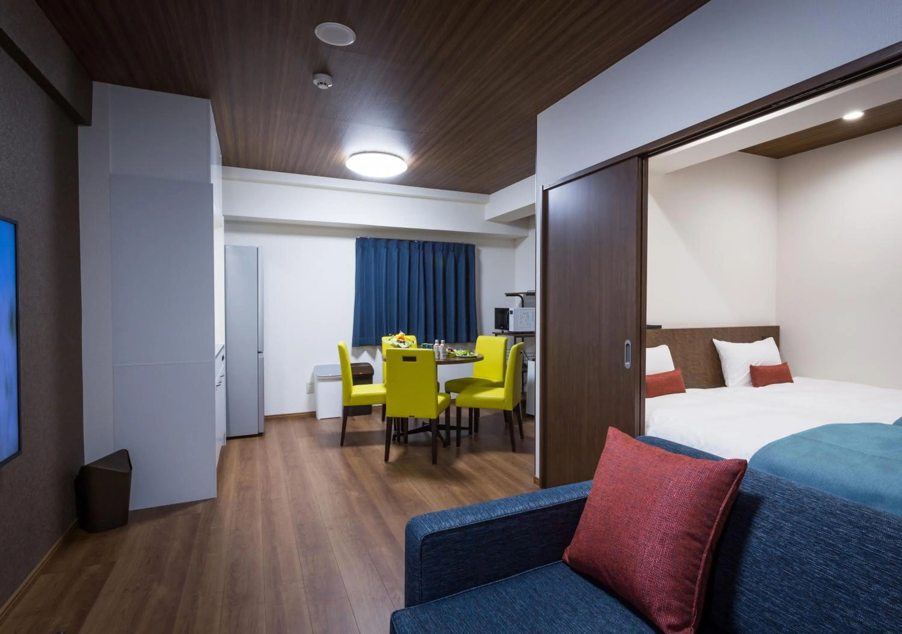 Kitchen or kitchenette, Bed in Ryujin Hotel Ukishima