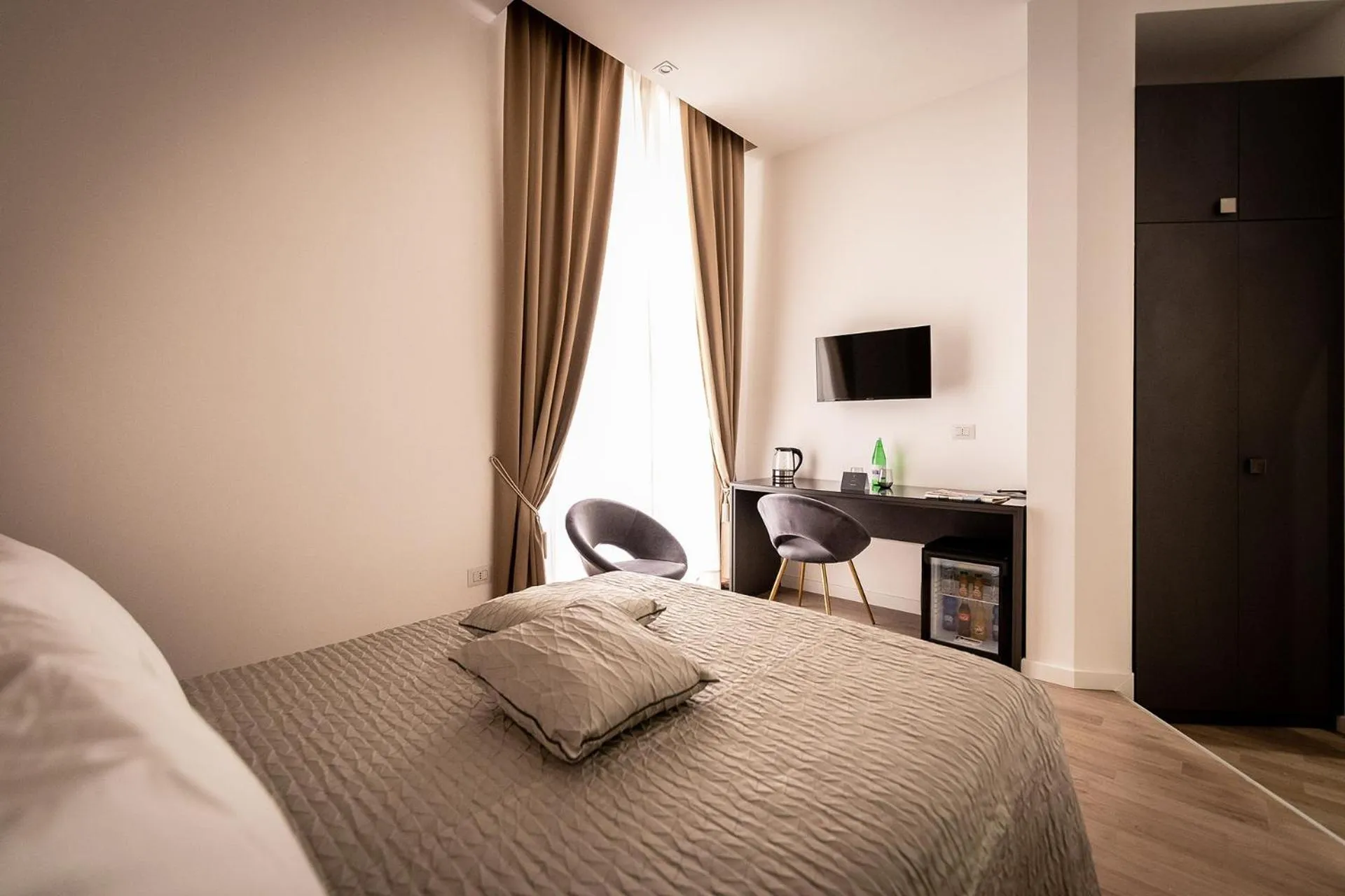 Photo of the whole room, Bed in FJ Bianco Guest House