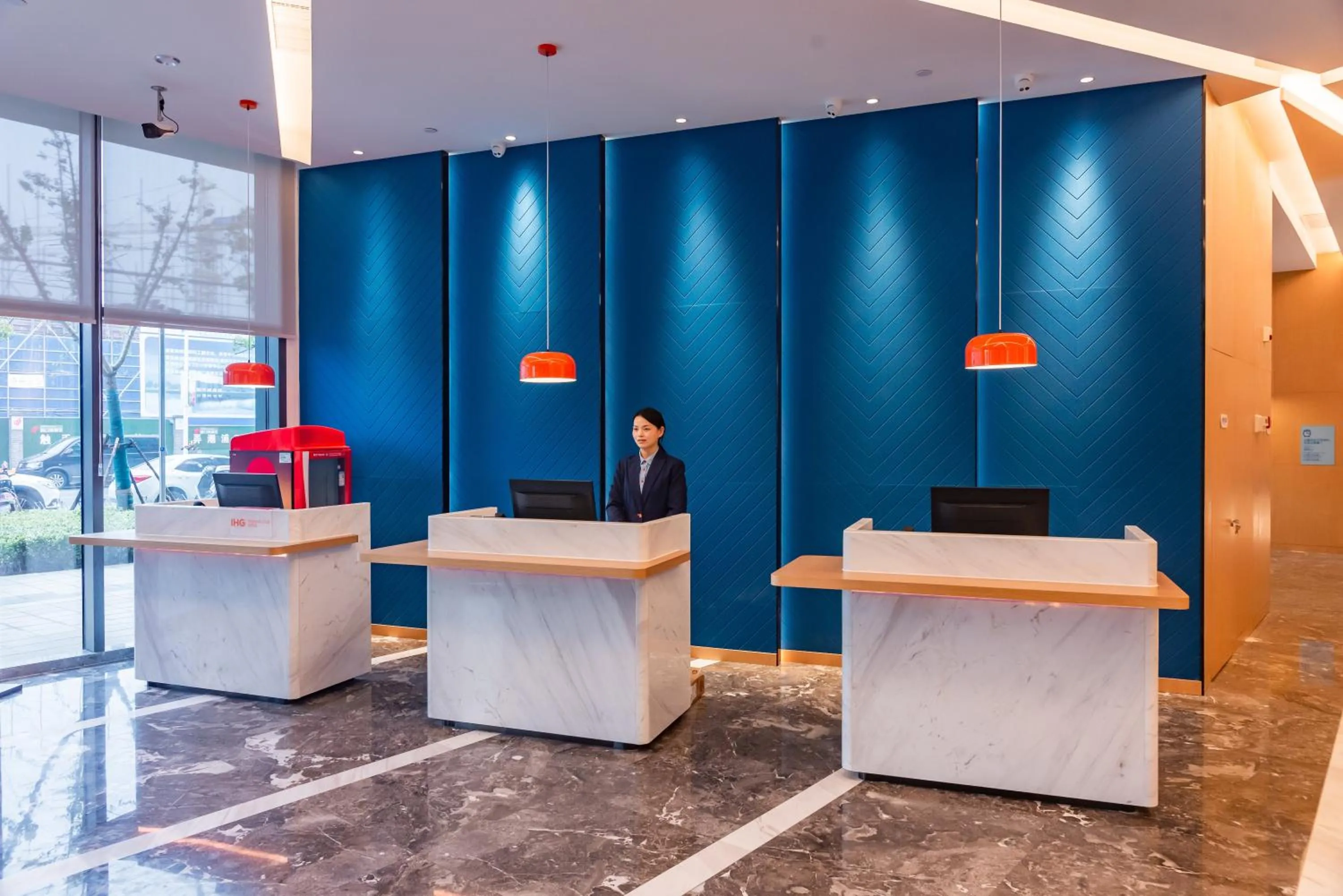 Lobby or reception in Holiday Inn Express Nanjing Jiangbei Yushan, an IHG Hotel