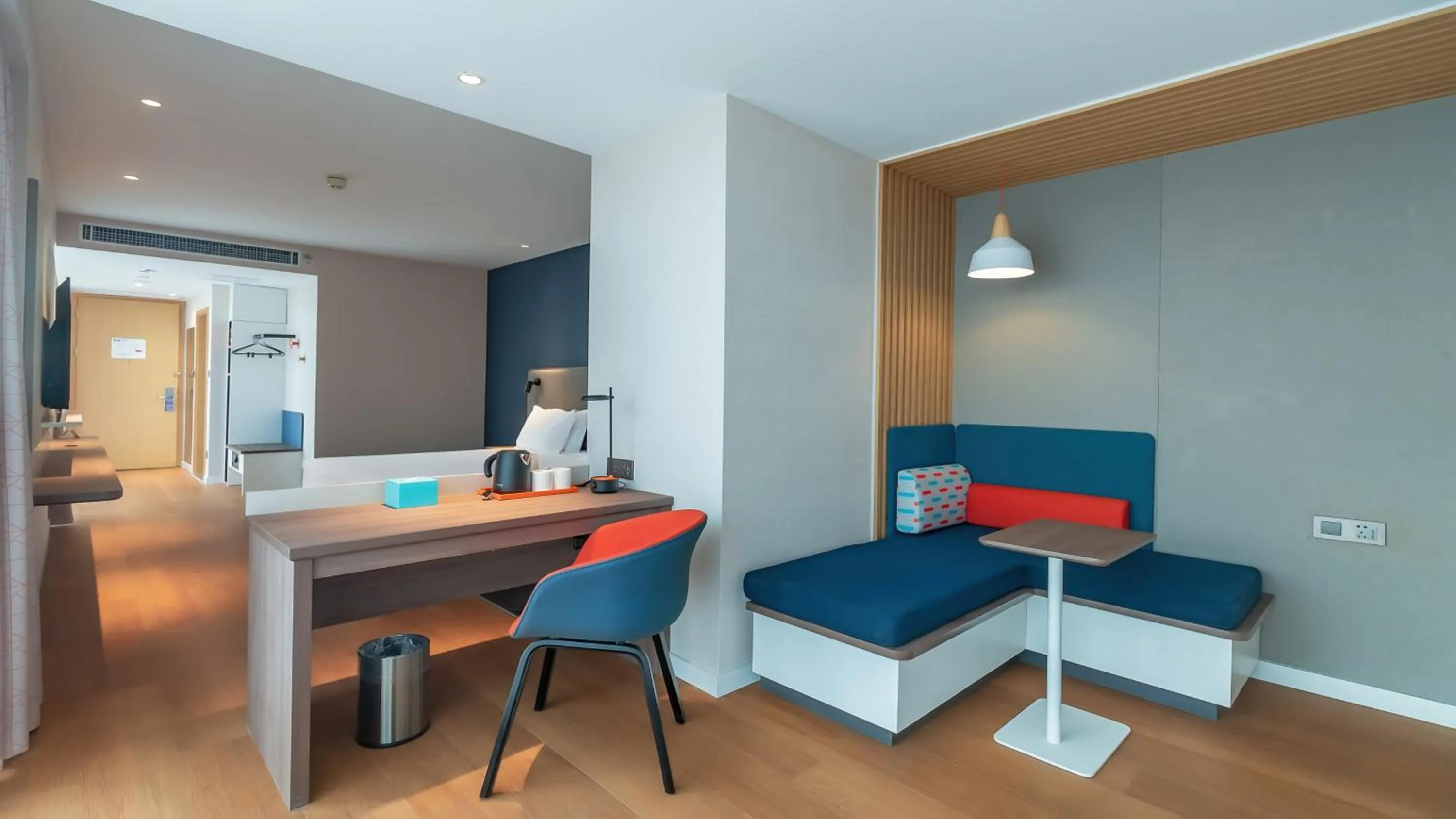 Photo of the whole room in Holiday Inn Express Nanjing Jiangbei Yushan, an IHG Hotel