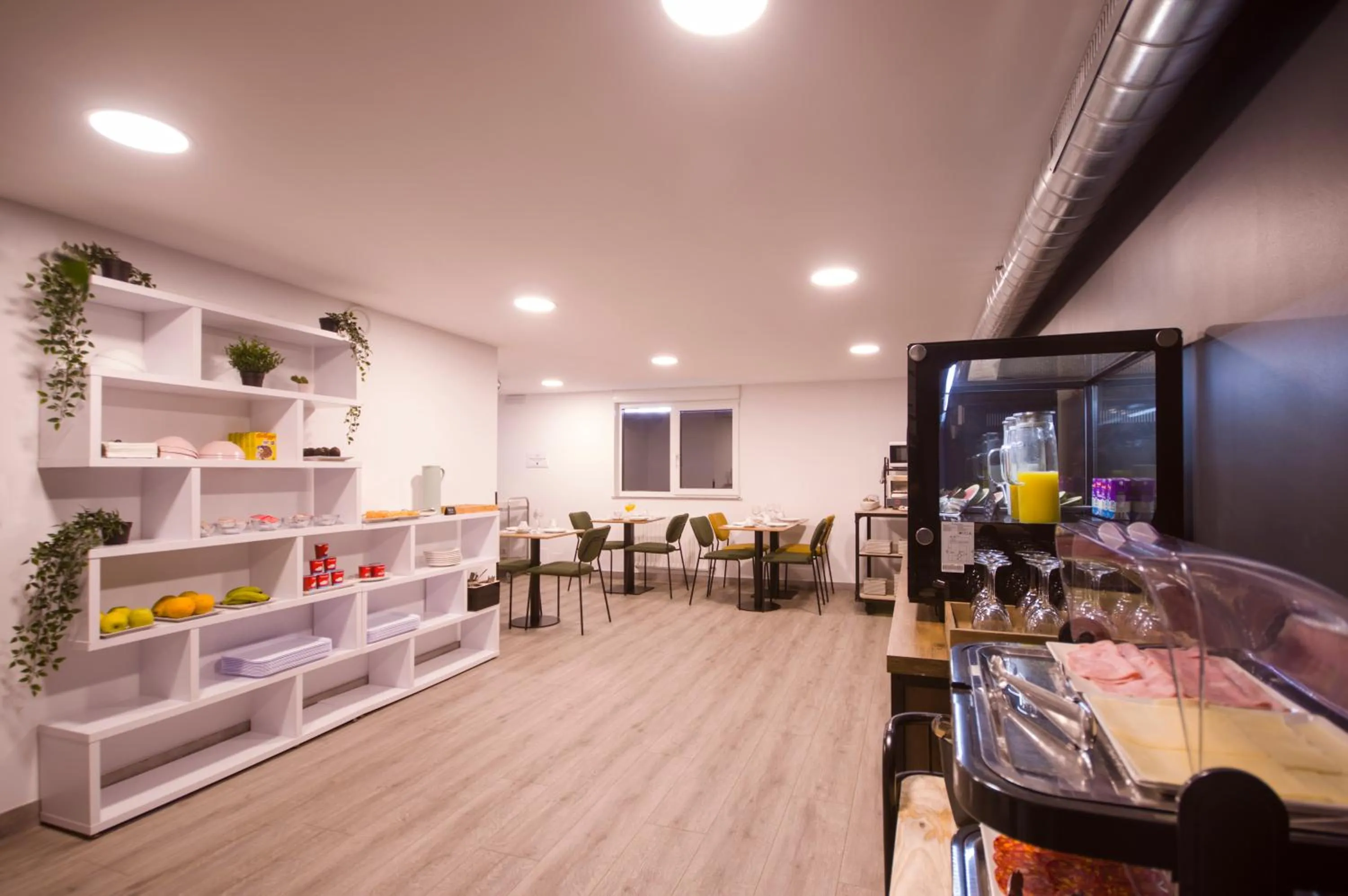 Breakfast in U-Hotel Darío Lugo