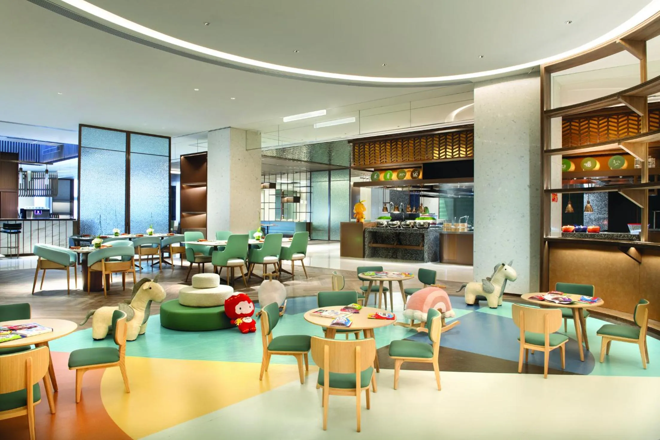 Restaurant/places to eat in Crowne Plaza Beijing Badaling by IHG