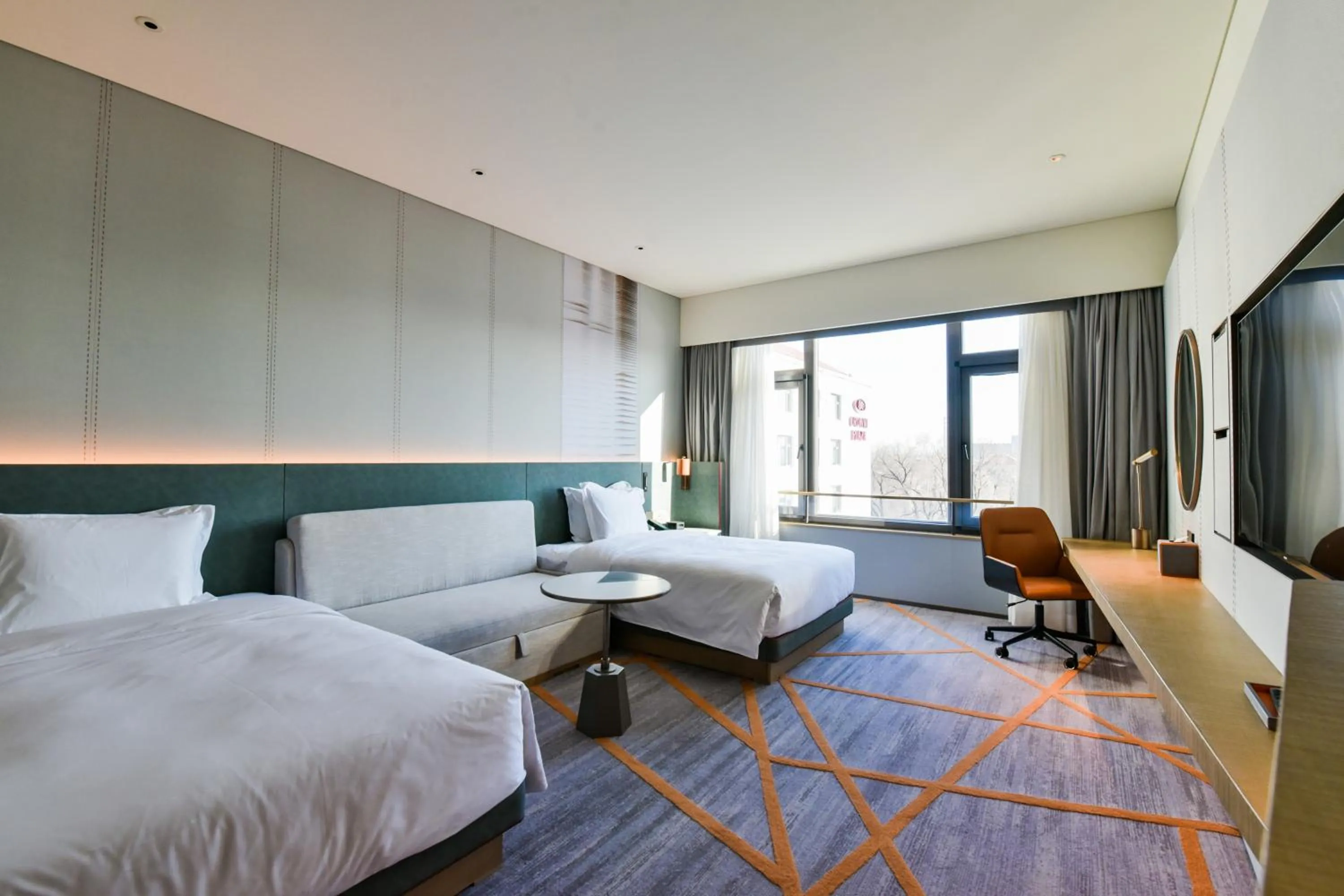 Bed in Crowne Plaza Beijing Badaling by IHG