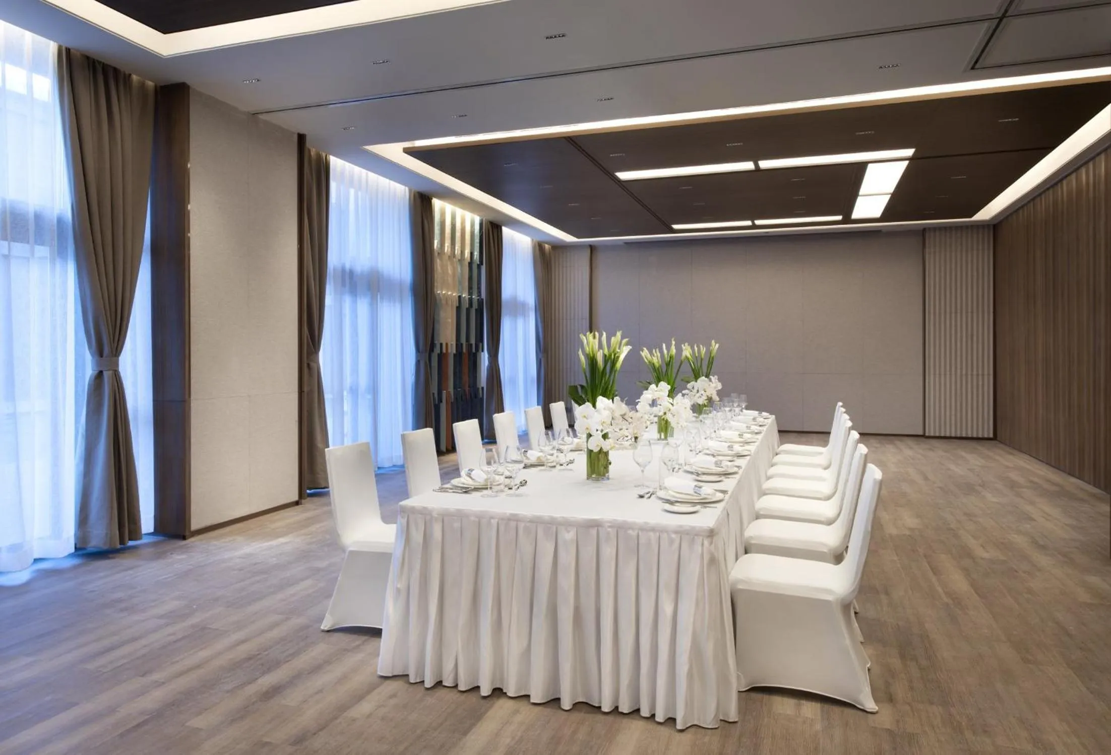 Meeting/conference room in Crowne Plaza Beijing Badaling by IHG