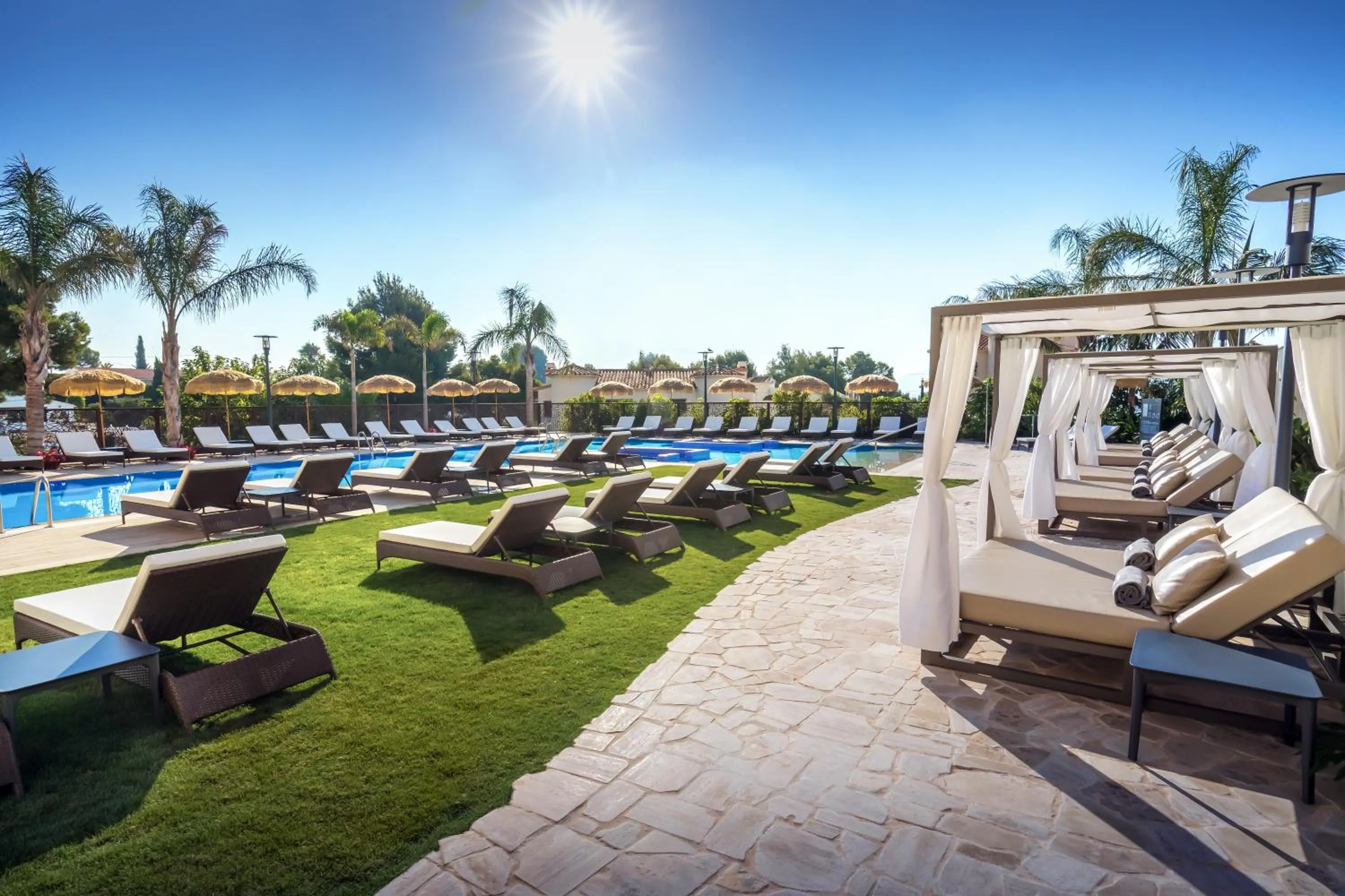 Swimming pool in Barceló la Nucía Hills