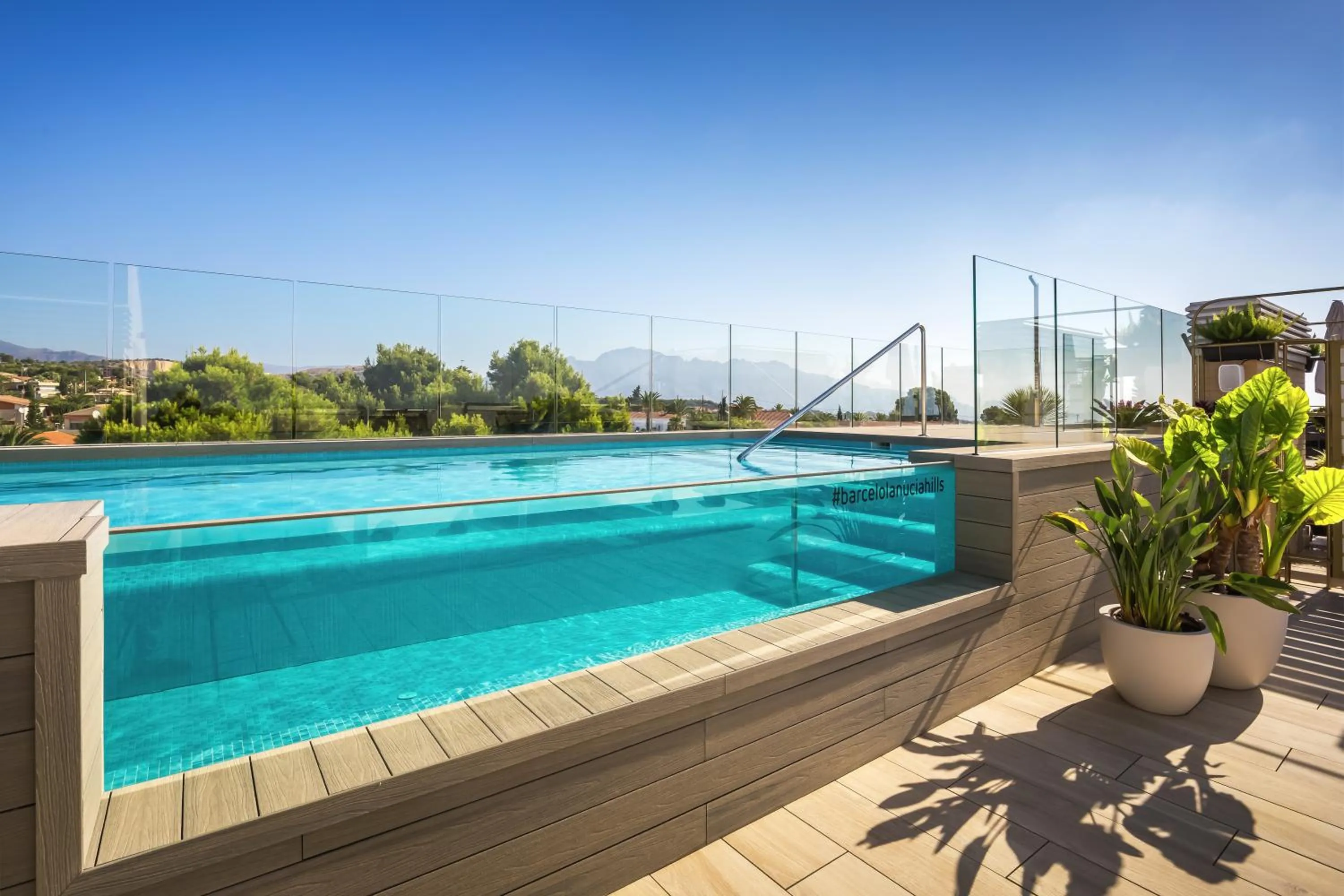 Swimming pool in Barceló la Nucía Hills