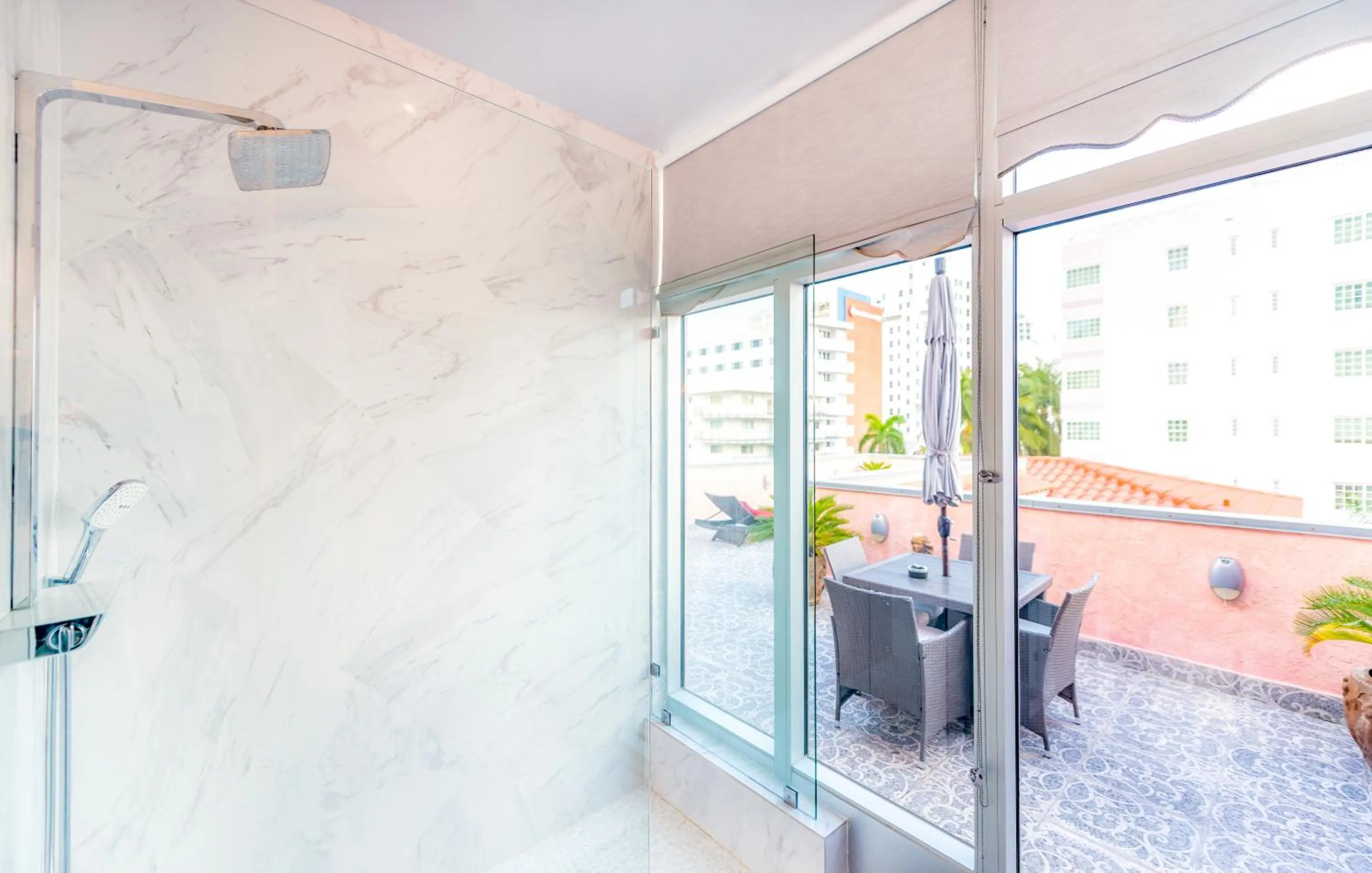 Shower in Secret Garden Miami Beach