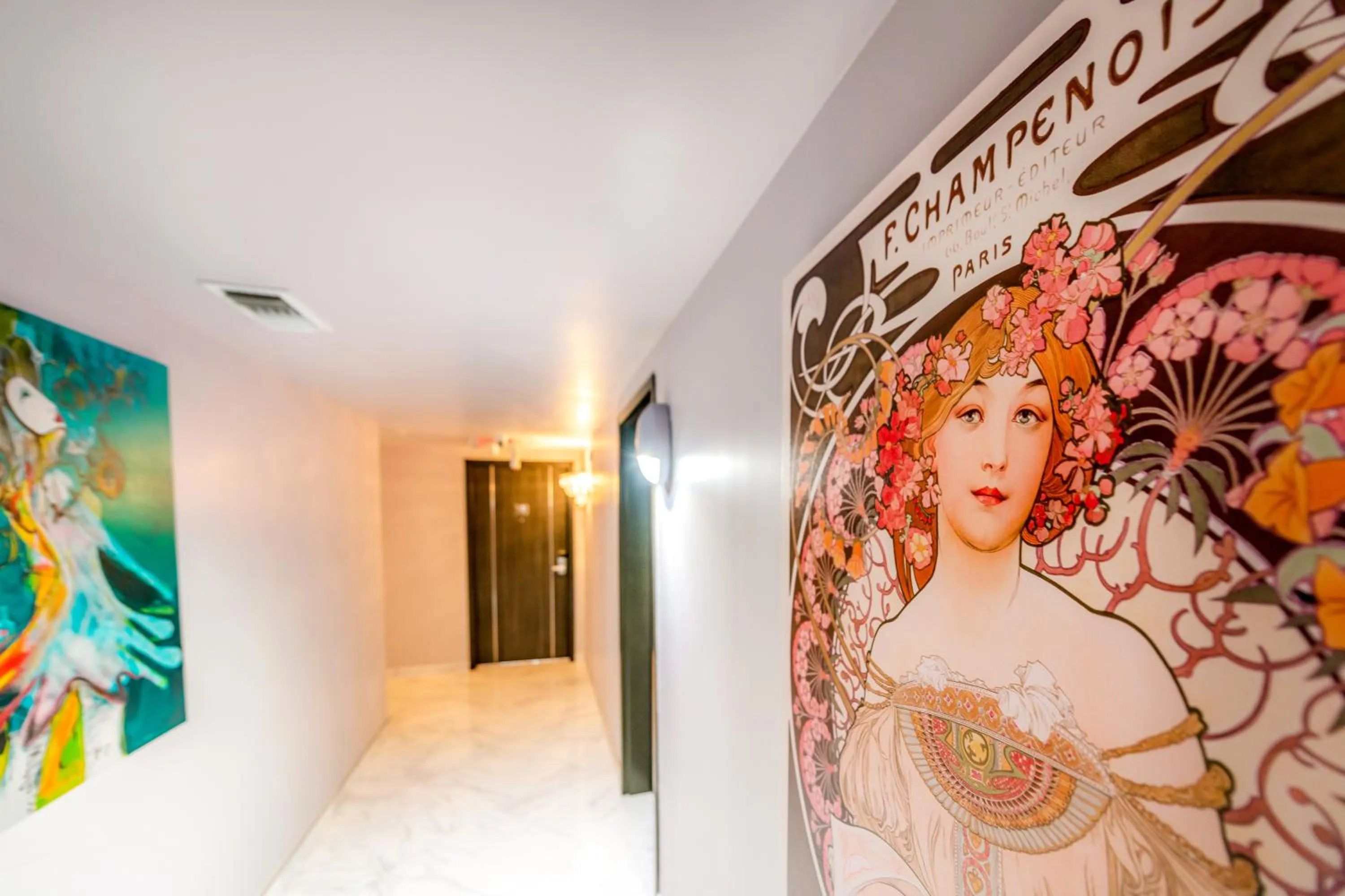 hair dresser in Secret Garden Miami Beach