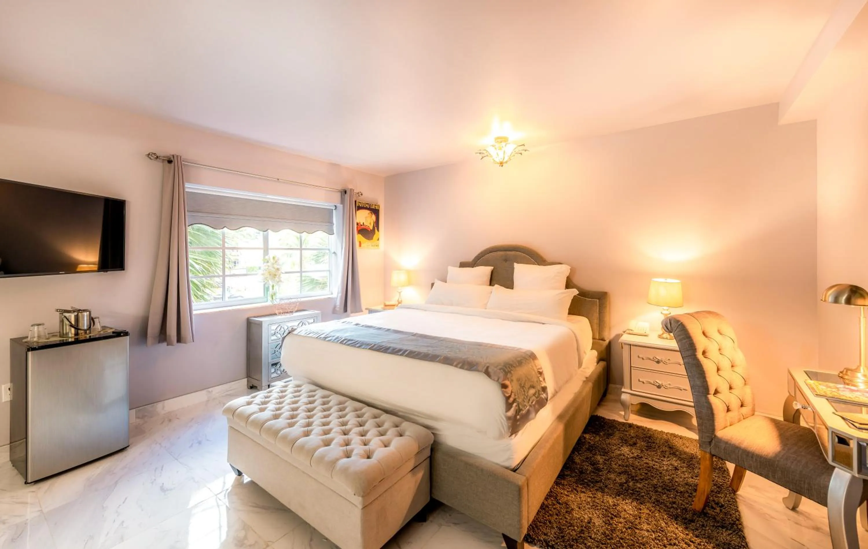 Bed in Secret Garden Miami Beach